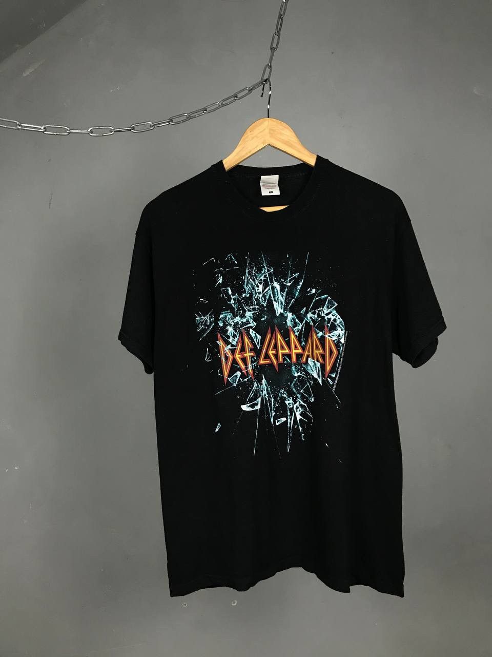 Band Tees Def Leppard vintage rock band tee Size US L / EU 52-54 / 3 - 1 Thumbnail