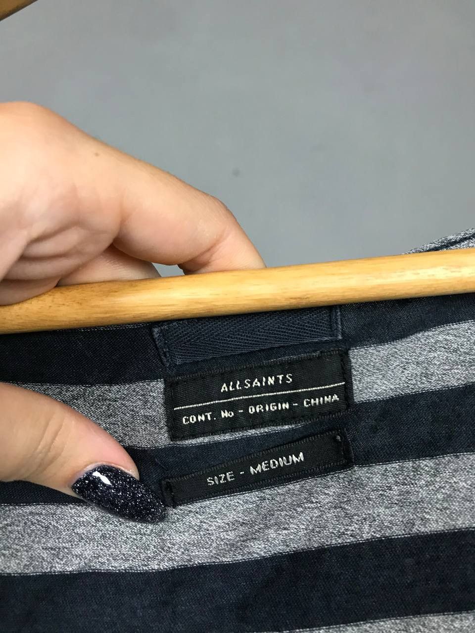 Allsaints Allsaints luxury streetwear multicolor v neck tee Size US M / EU 48-50 / 2 - 4 Thumbnail