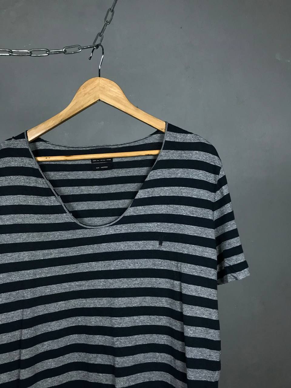 Allsaints Allsaints luxury streetwear multicolor v neck tee Size US M / EU 48-50 / 2 - 2 Thumbnail