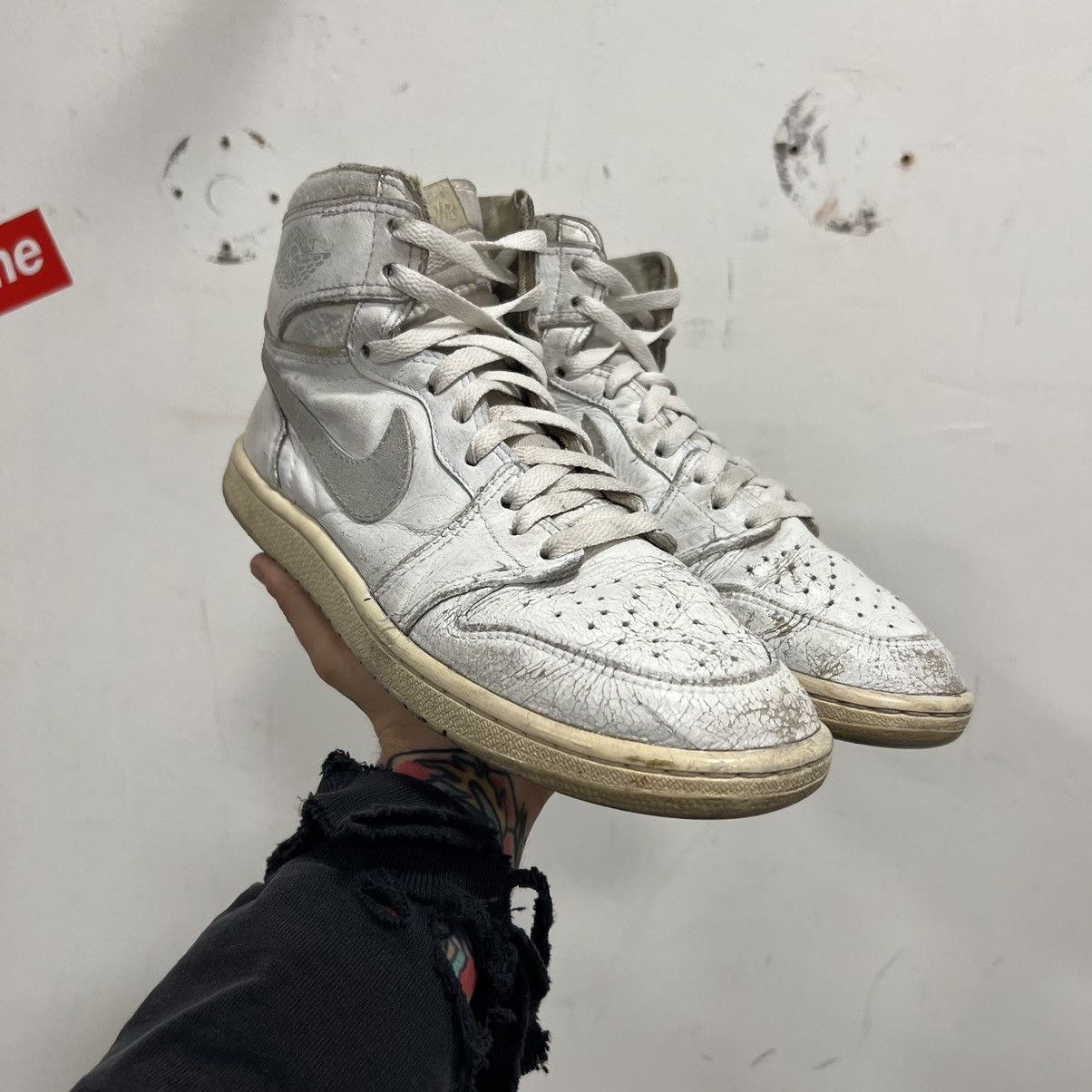 1985 air jordan 1 neutral grey