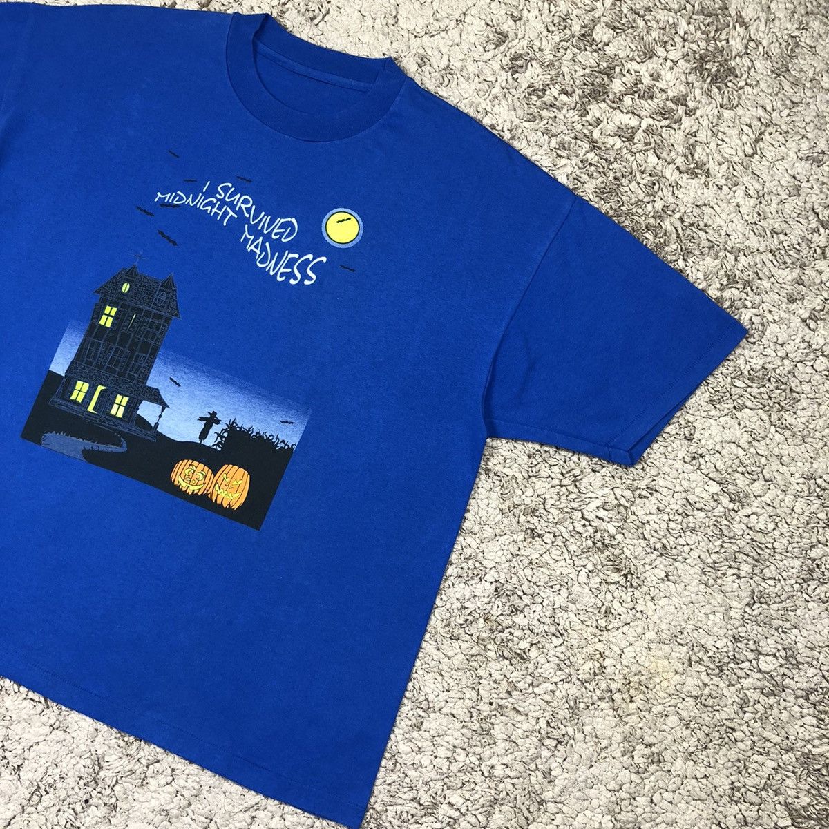 Vintage Vintage Halloween Graphic Photo T-shirt Size US XL / EU 56 / 4 - 4 Thumbnail