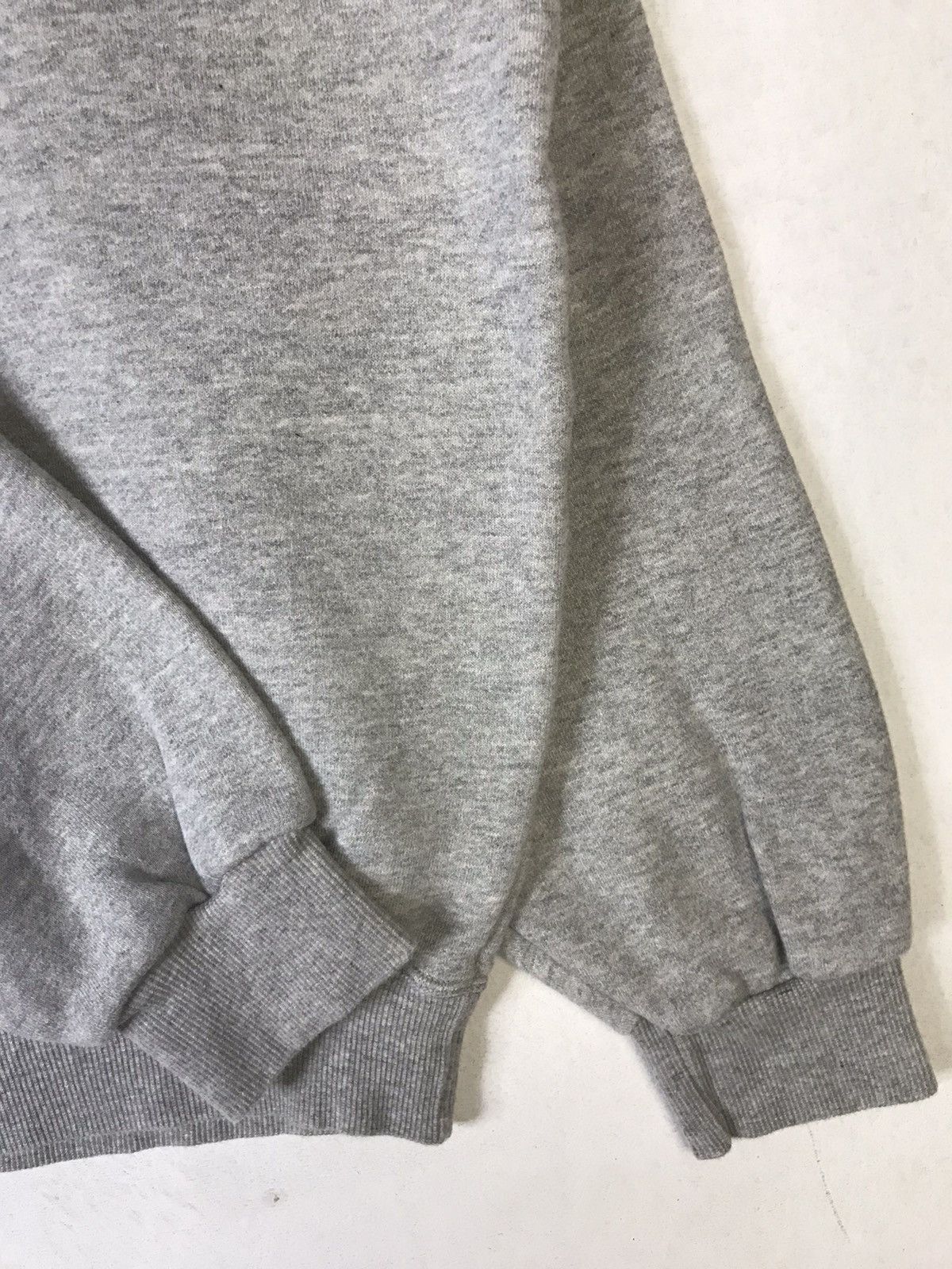 Japanese Brand × Moschino × Vintage Vintage Moschino “Cheap and Chic” Embroidery Sweatshirt Size US M / EU 48-50 / 2 - 5 Thumbnail