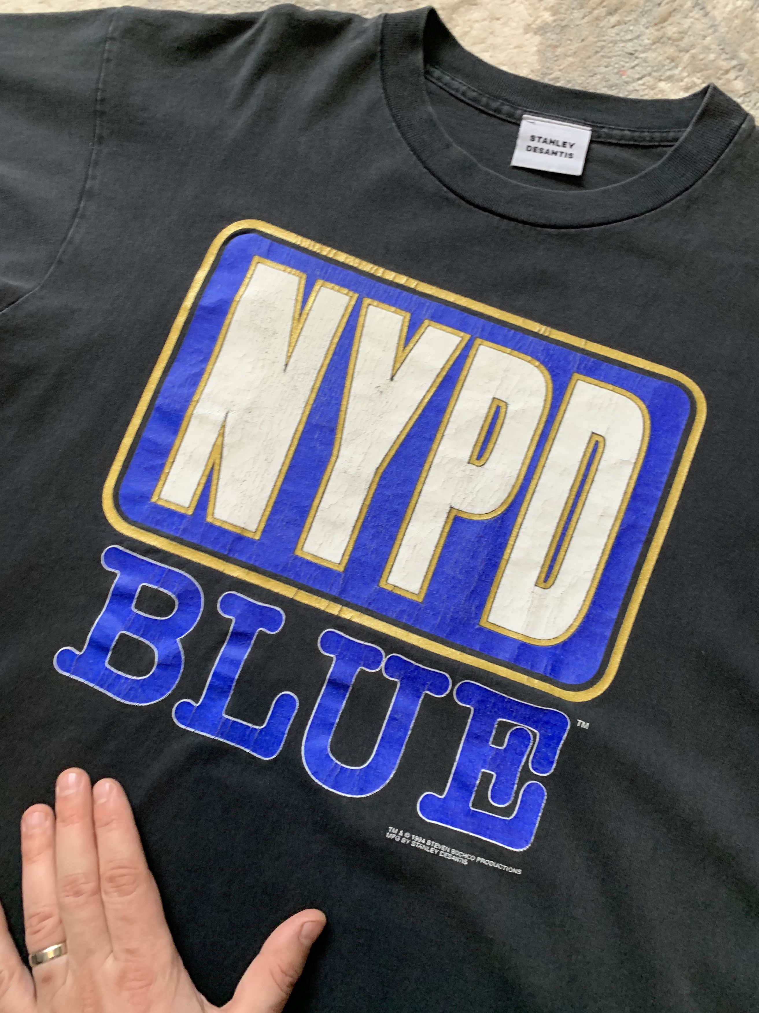 Other Vintage 1994 NYPD BLUE T-Shirt Size US L / EU 52-54 / 3 - 3 Thumbnail