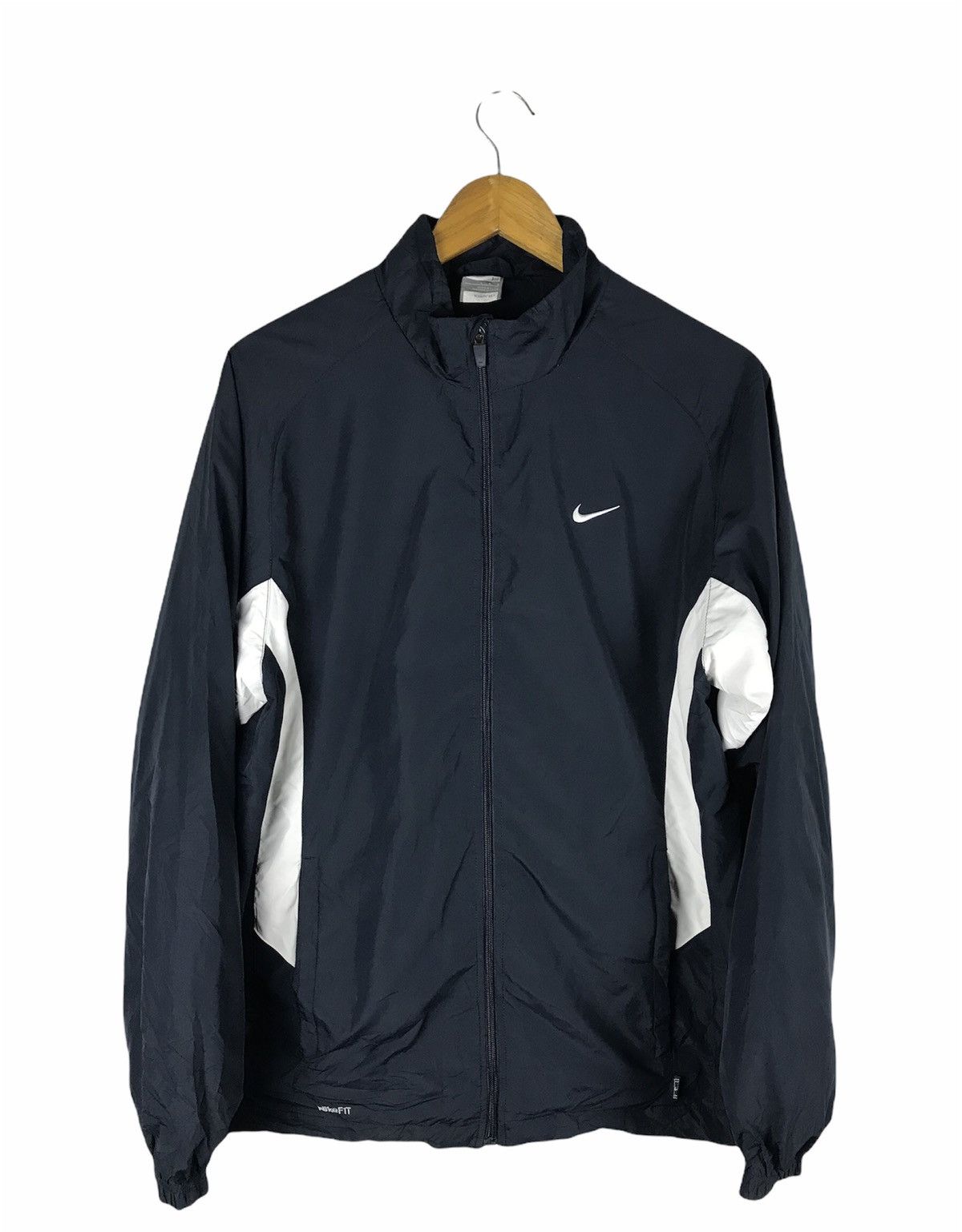 NIKE FIT DAY LIGHT JACKET