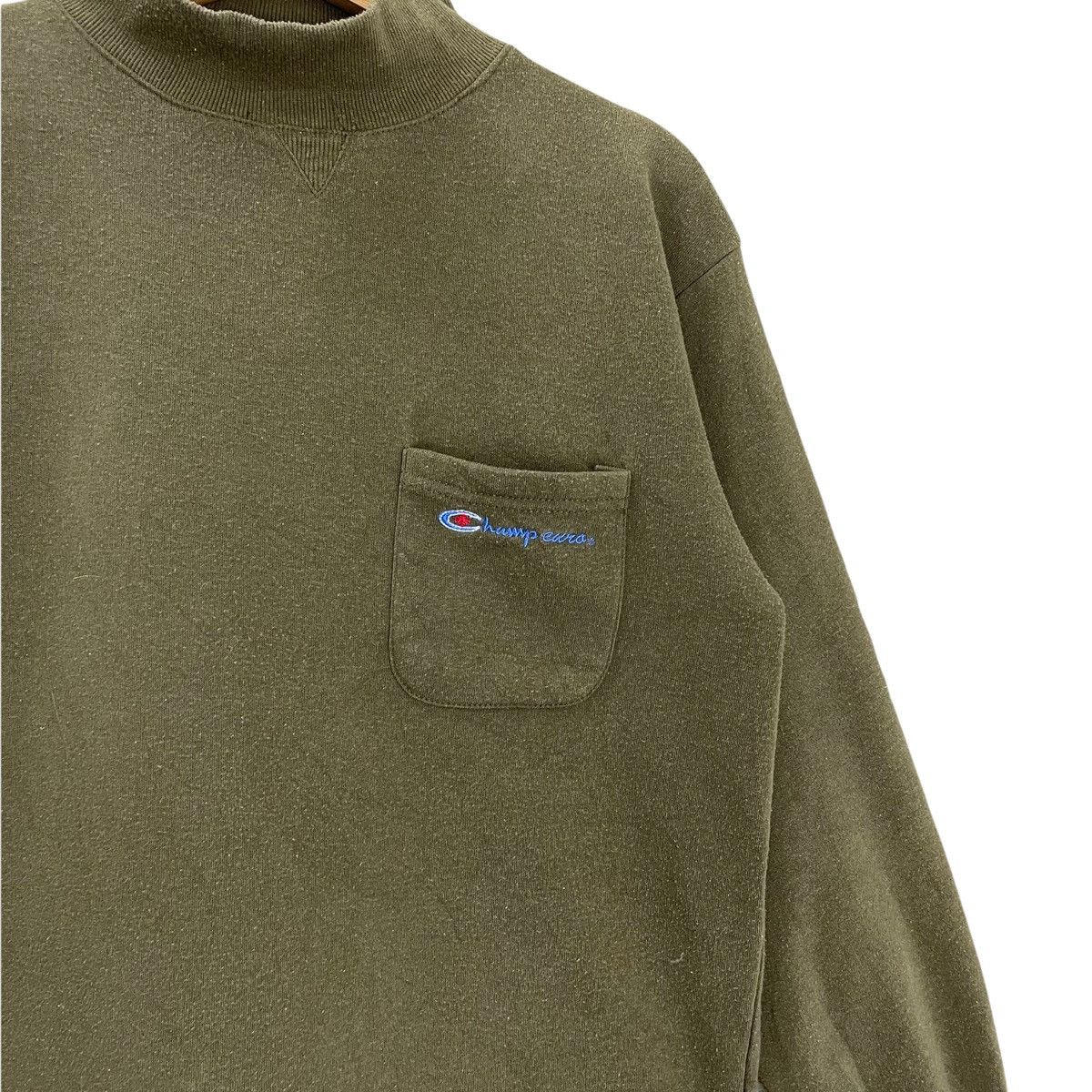 Champion Vintage 90’s Champion Euro Crewneck Longsleeve Size M Size US M / EU 48-50 / 2 - 6 Thumbnail