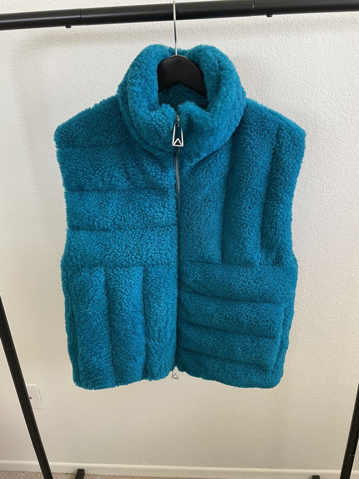 Bottega Veneta Bottega Veneta shearling zip vest Medium Size US M / EU 48-50 / 2 - 3 Thumbnail