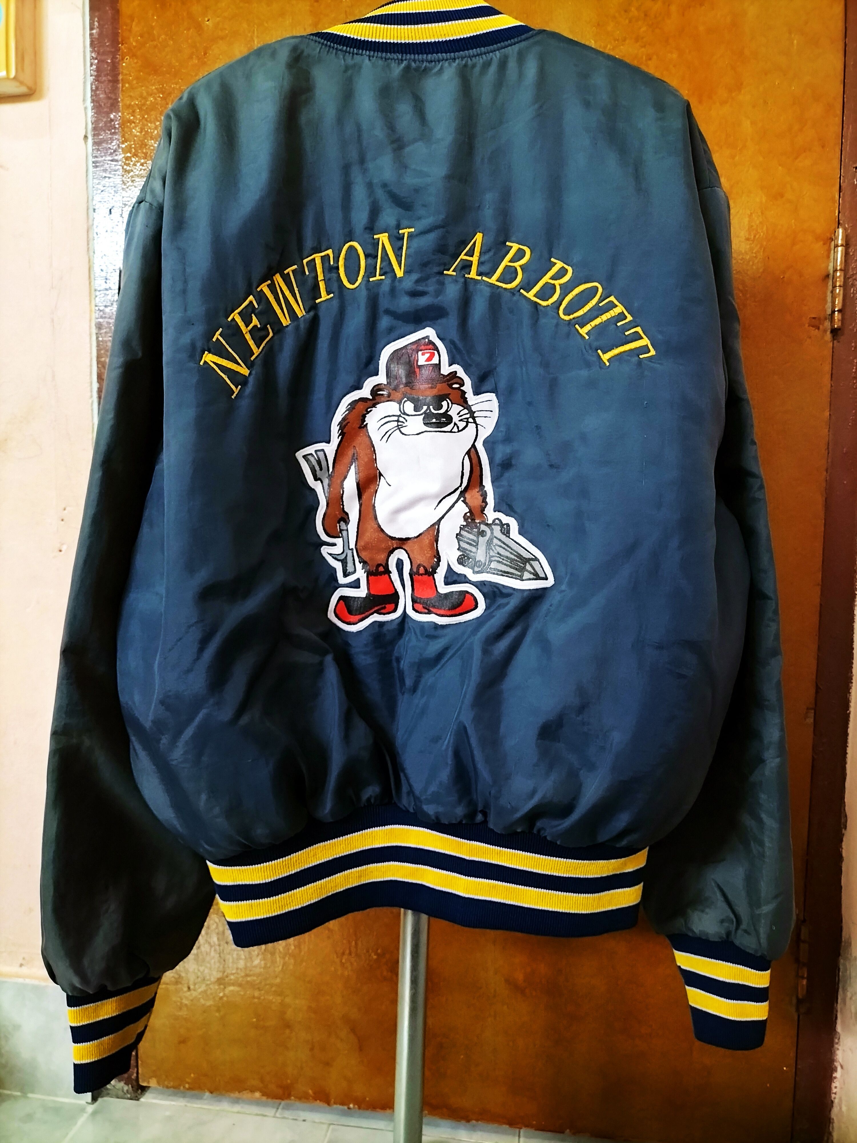Cartoon Network Vintage 80s Fire Department Tasmania Newton Abbott Bomber Size US XL / EU 56 / 4 - 1 Thumbnail