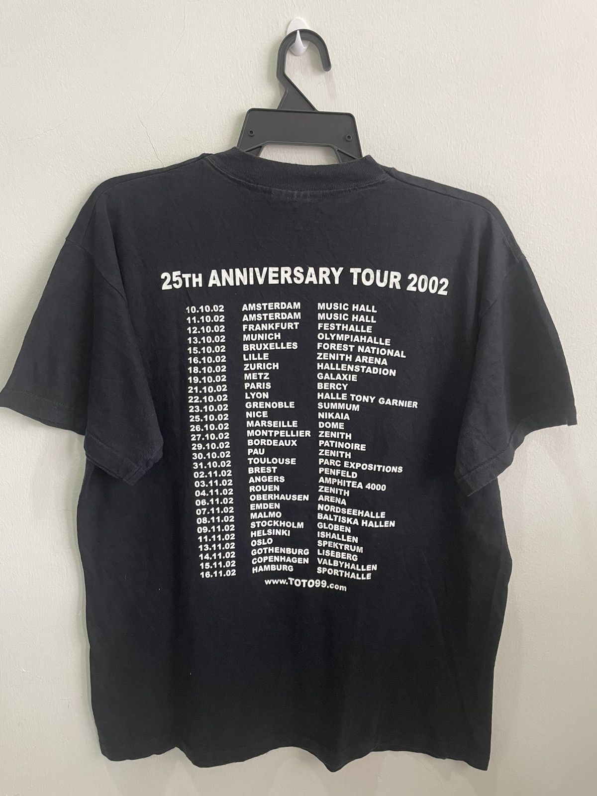 Band Tees × Vintage Vintage Toto Through The Looking Glass Band Tee Size US L / EU 52-54 / 3 - 4 Thumbnail