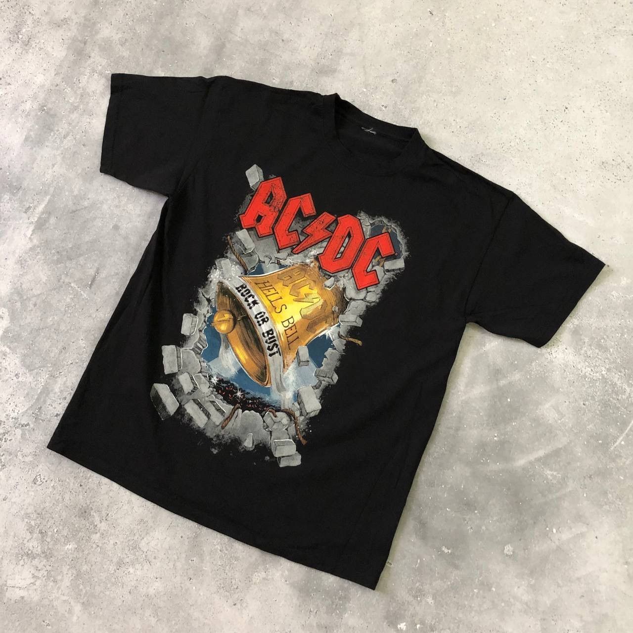 Band Tees 2015 AC DC Hell Bell Tee Rock Or Bust T Shirt Size XL Size US XL / EU 56 / 4 - 2 Thumbnail