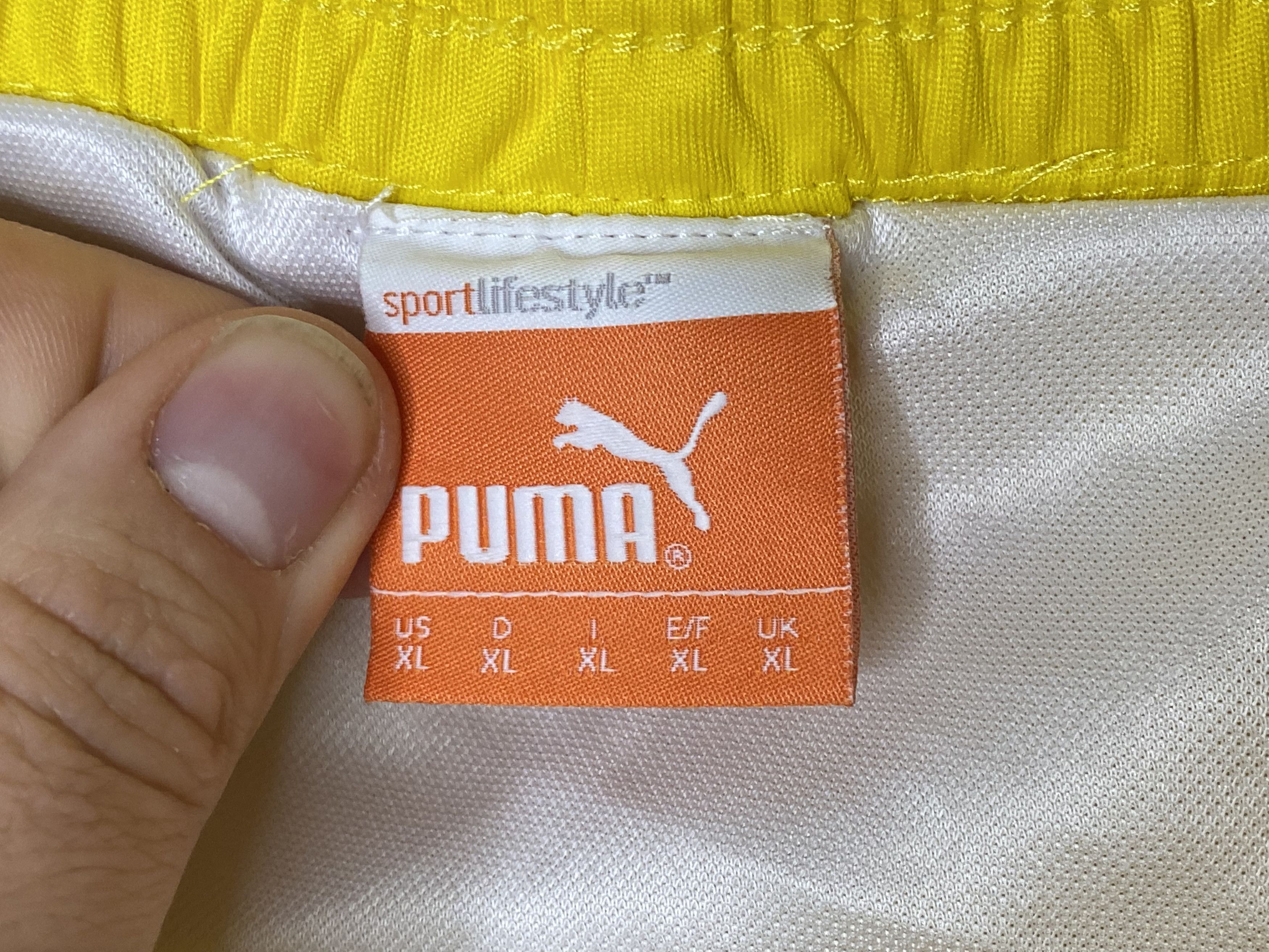 Puma BORUSSIA DORTMUND BVB HOME SHORTS FOOTBALL SOCCER Size US 38 / EU 54 - 5 Thumbnail