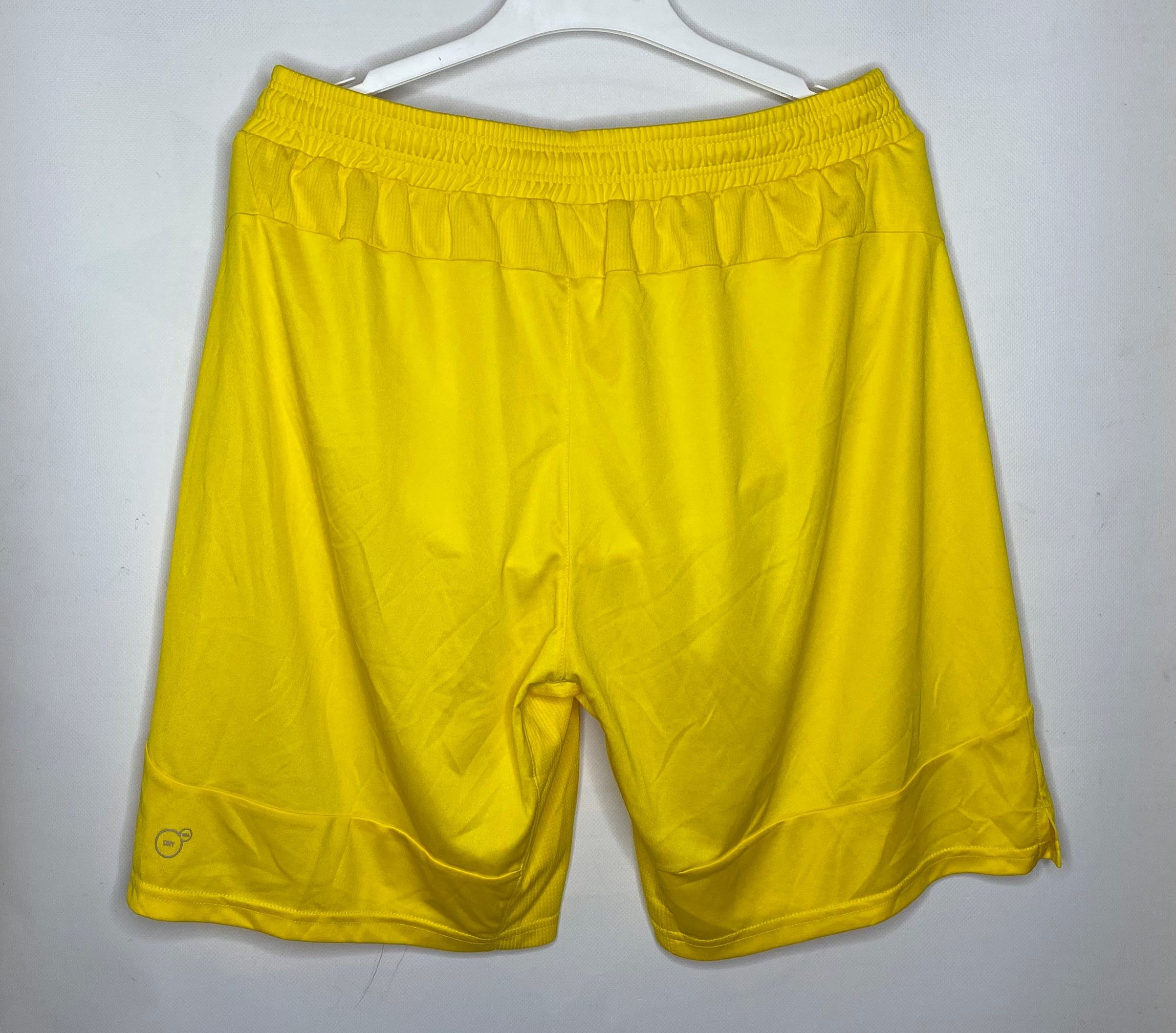 Puma BORUSSIA DORTMUND BVB HOME SHORTS FOOTBALL SOCCER Size US 38 / EU 54 - 2 Thumbnail