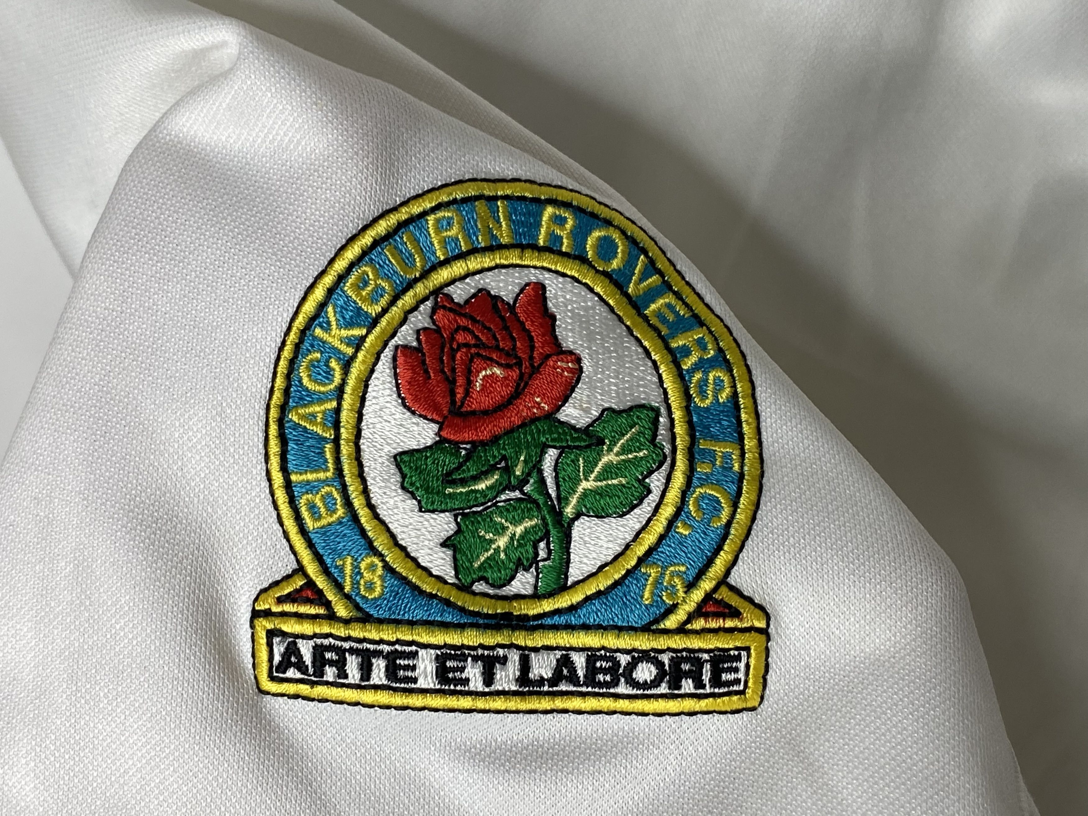 Lonsdale BLACKBURN ROVERS 2005 2006 HOME SHORTS FOOTBALL SOCCER Size US 30 / EU 46 - 3 Thumbnail