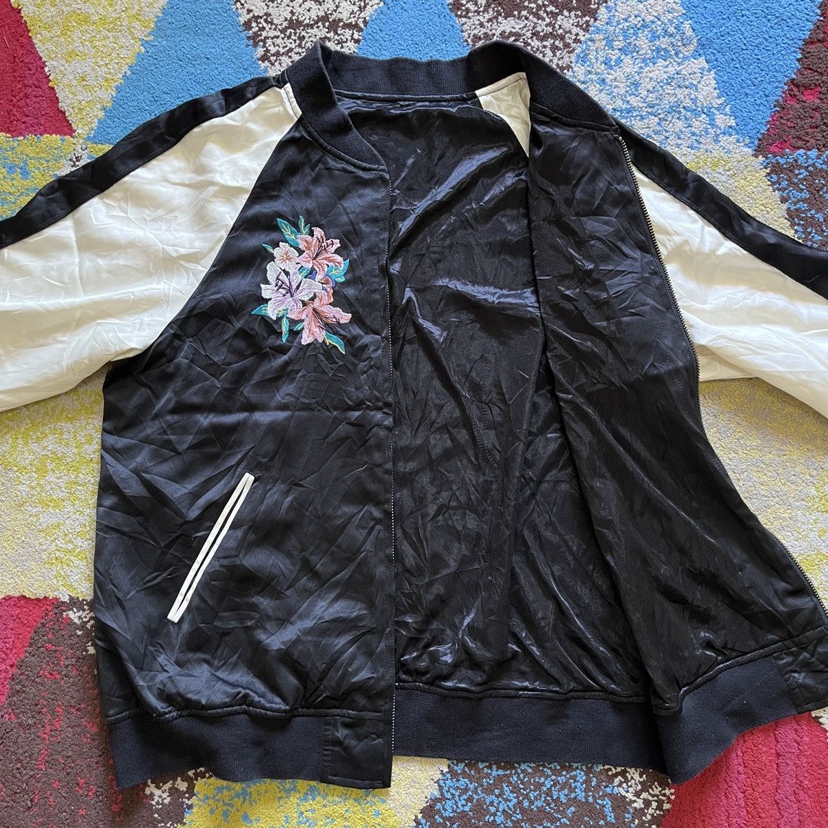 Vintage Vintage Japan Sukajan Satin Alicia Pageboy Size US M / EU 48-50 / 2 - 8 Thumbnail