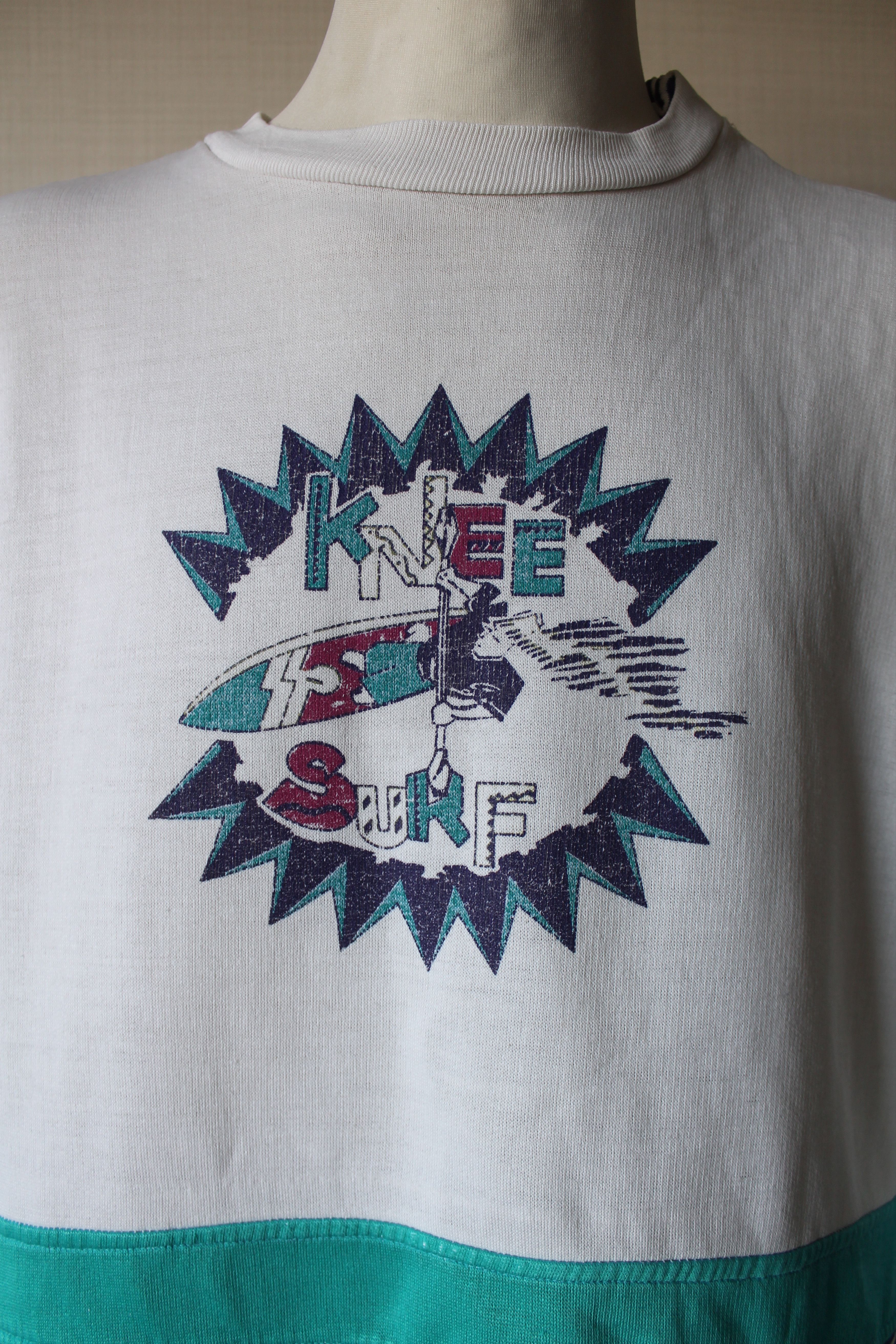 Vintage 80's - 90 Surf Knee Style Sweatshirt Rare Vintage Oversize Size US L / EU 52-54 / 3 - 3 Thumbnail