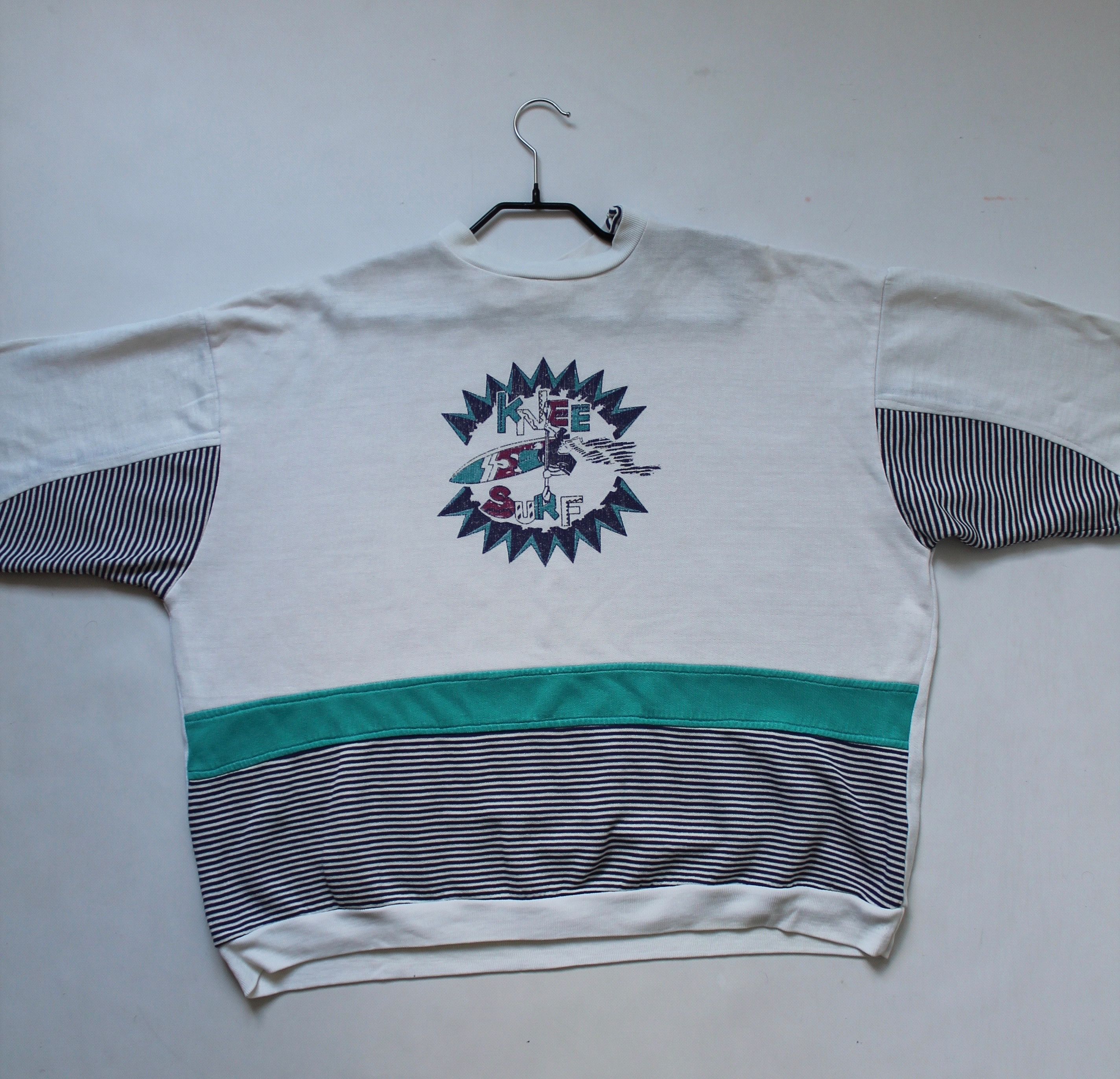 Vintage 80's - 90 Surf Knee Style Sweatshirt Rare Vintage Oversize Size US L / EU 52-54 / 3 - 6 Thumbnail