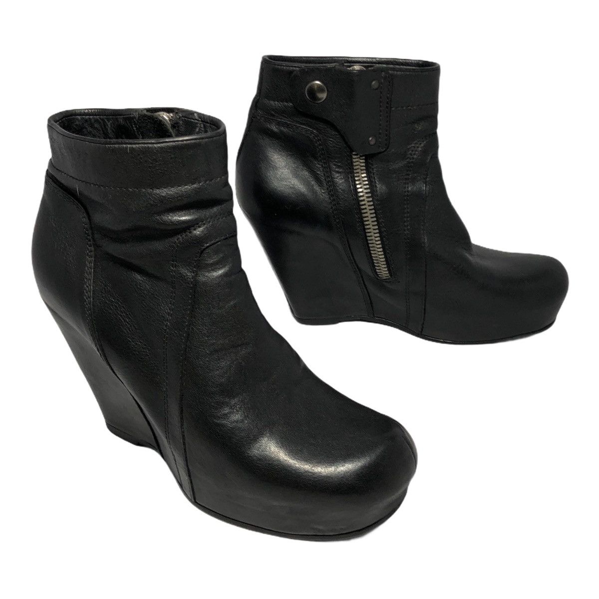 Rick Owens WMNS leather ankle boots sz 38 Size US 7 / IT 37 - 2 Thumbnail