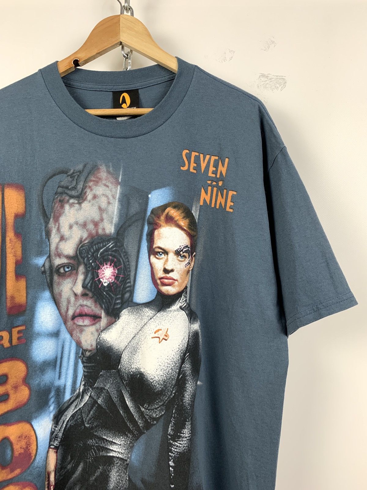 Vintage 1997 Vintage Star Trek We Are Borg Seven Of Tine T-Shirt Size US XL / EU 56 / 4 - 4 Thumbnail