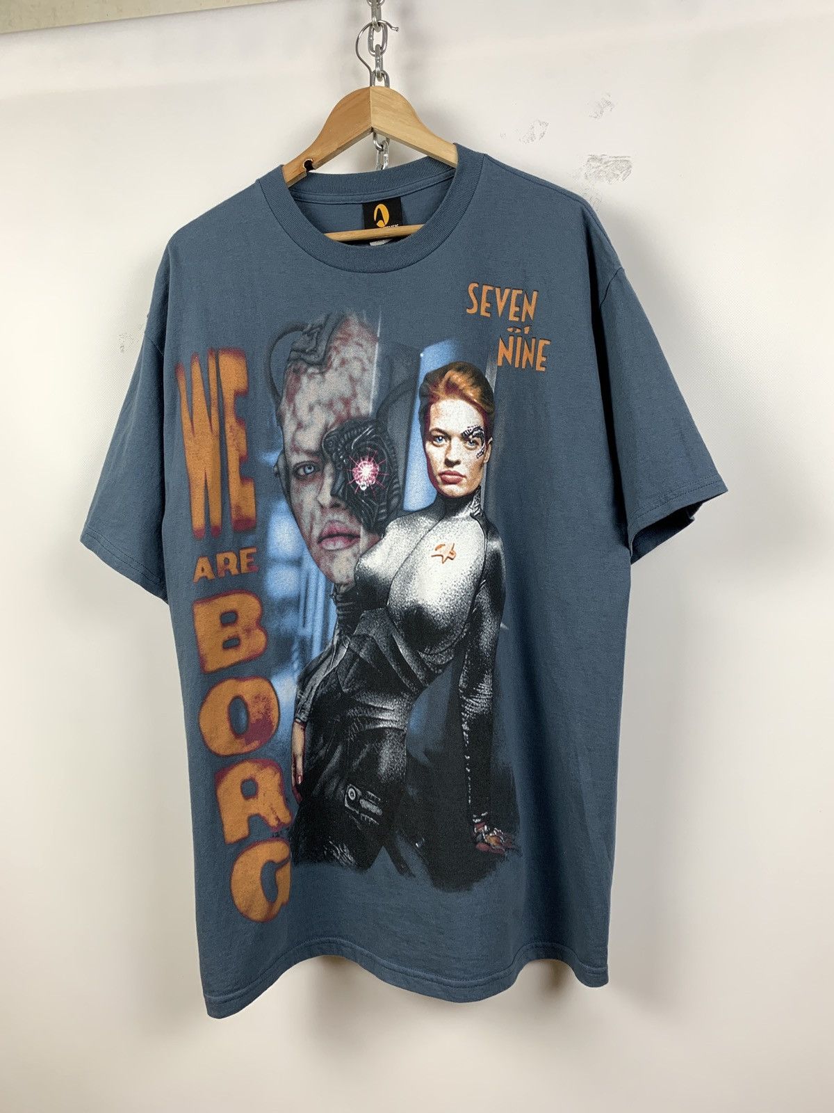 Vintage 1997 Vintage Star Trek We Are Borg Seven Of Tine T-Shirt Size US XL / EU 56 / 4 - 1 Thumbnail