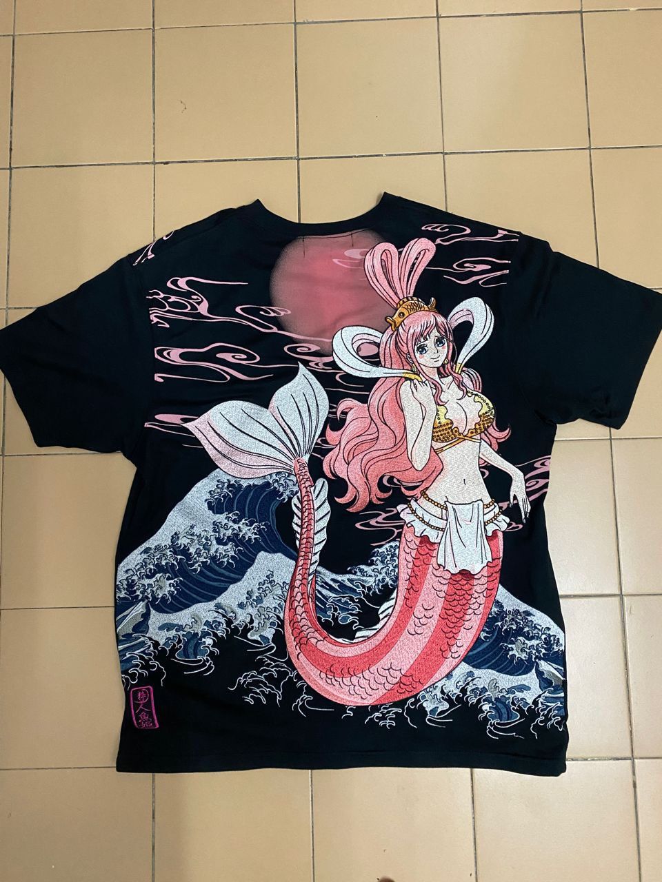 Anime × Japanese Brand × One Piece Shirahosi One Piece Embroidered Tee Size US XL / EU 56 / 4 - 1 Thumbnail
