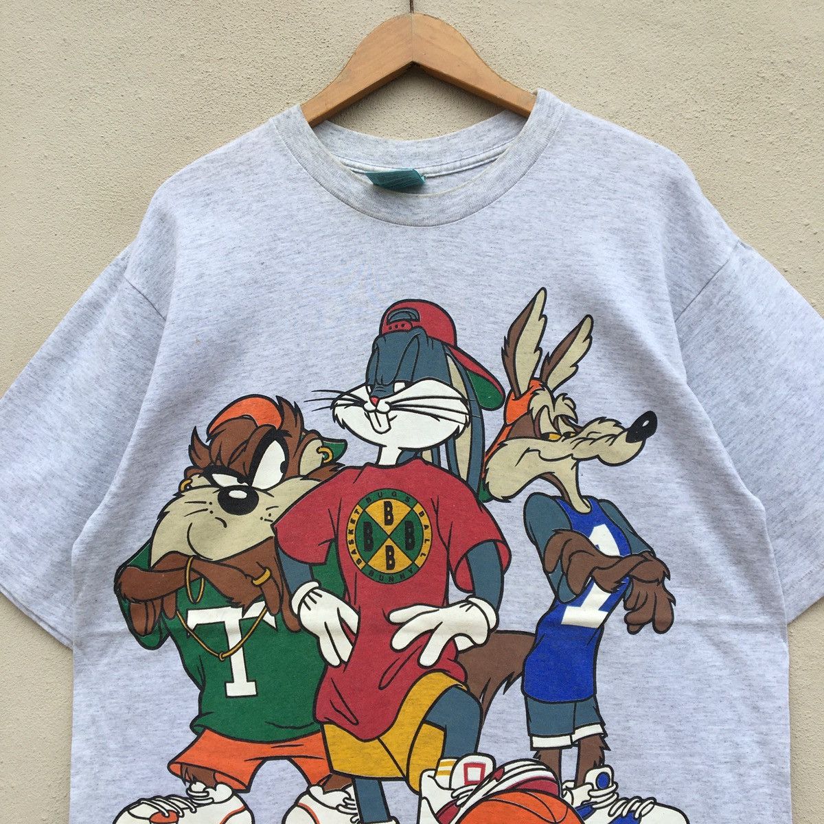Cross Colours × Vintage × Warner Bros Vintage LOONEY TUNES X