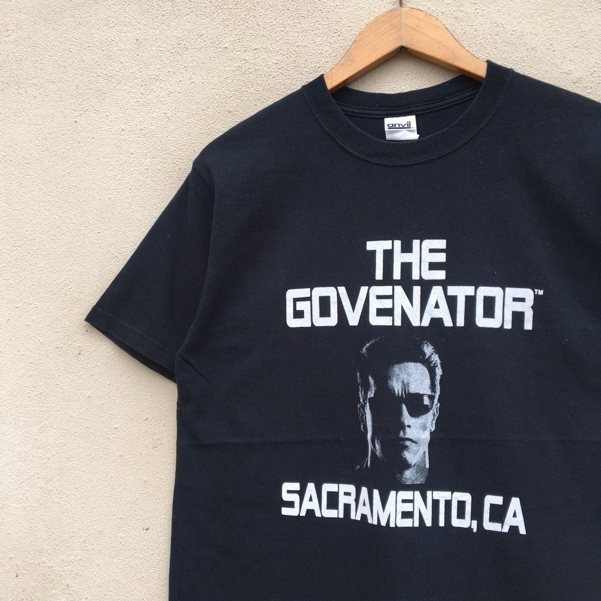 Vintage Vintage TERMINATOR ARNOLD SCHWARZENEGER THE GAVENATOR Tshirt Size US M / EU 48-50 / 2 - 4 Thumbnail