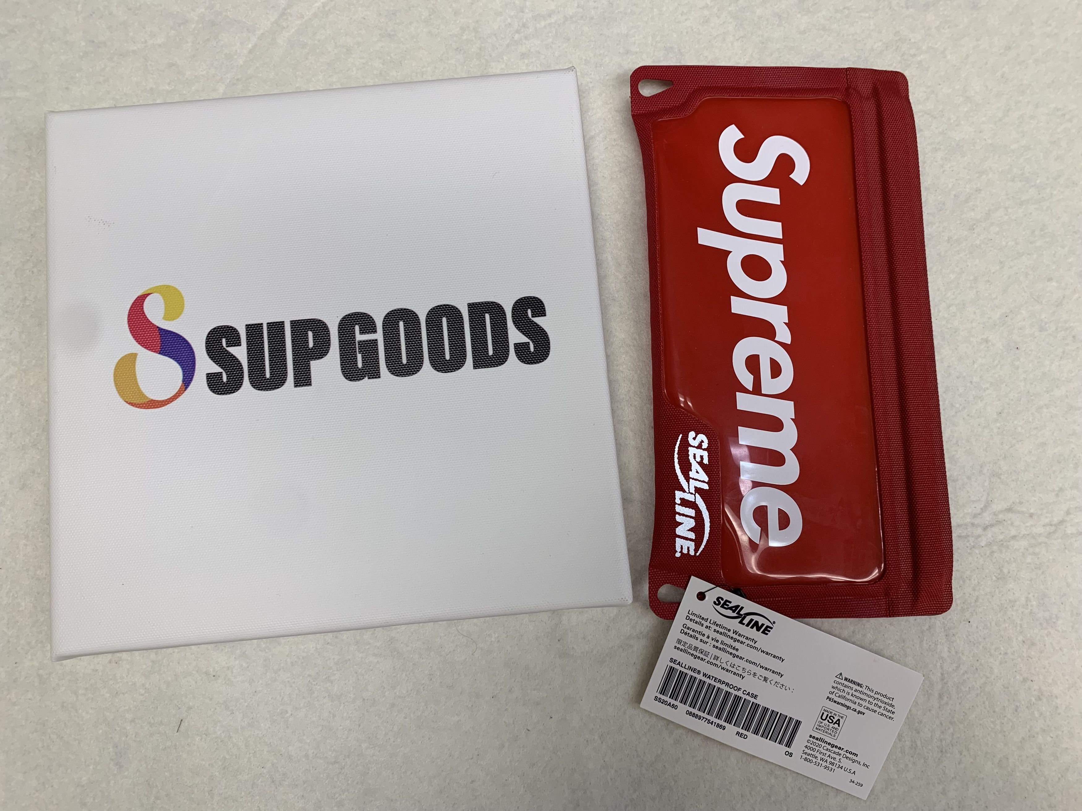 Supreme Seal Line WaterProof Case .