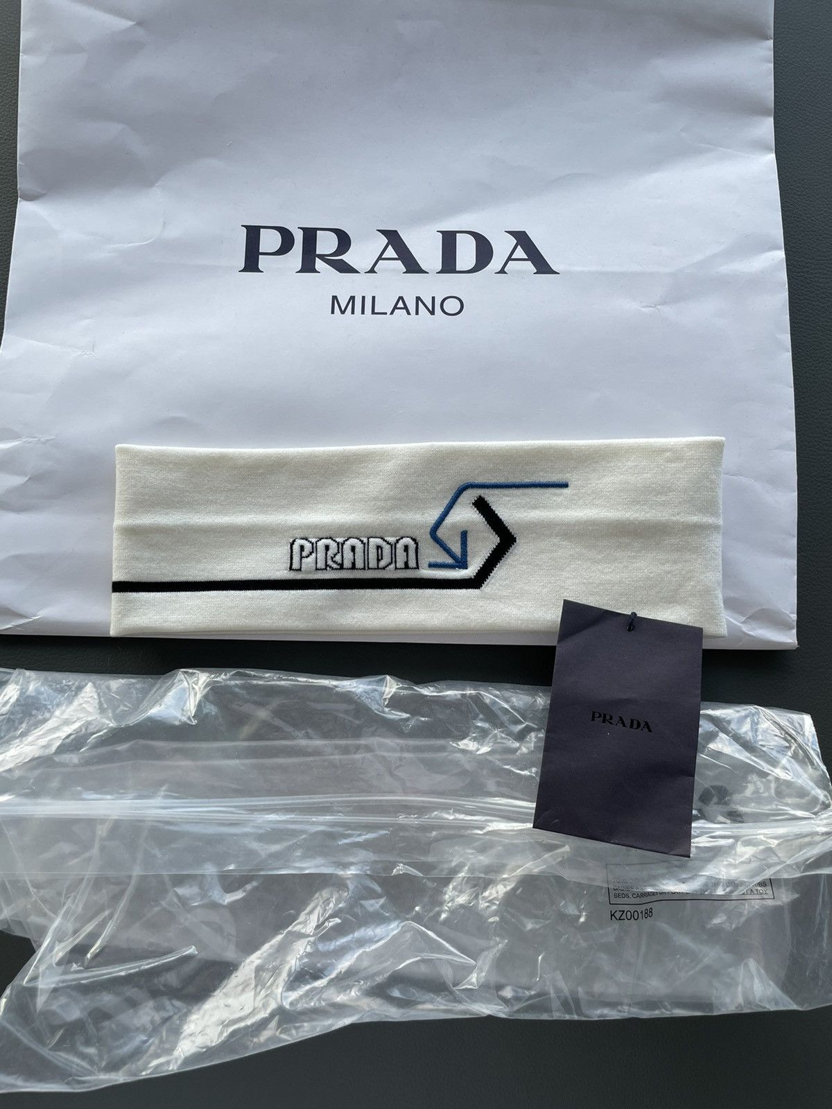 Prada Rare Extremely Limited Edition Runway Prada Logo Head Band Size ONE SIZE - 16 Thumbnail