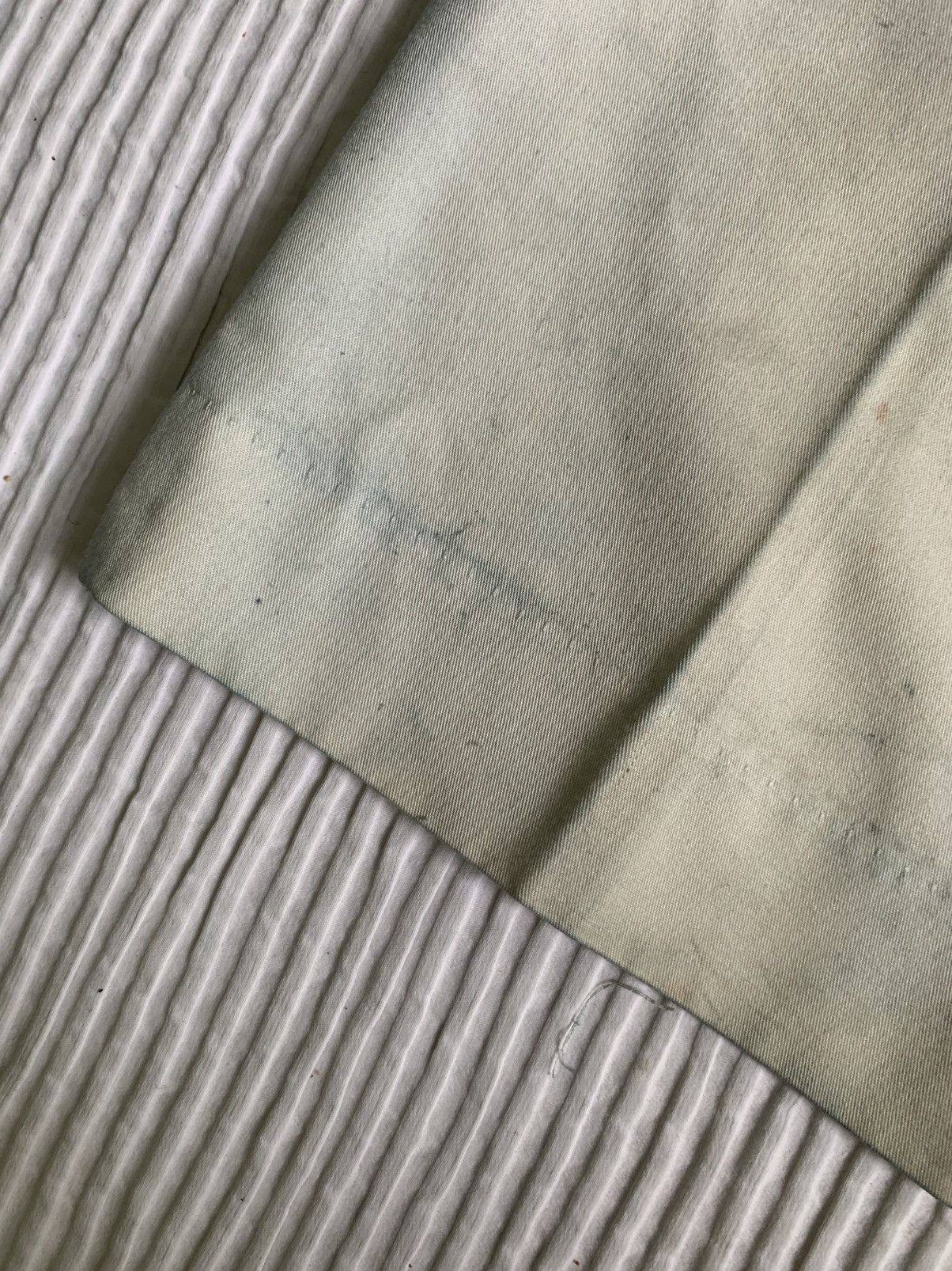 Indigo × Japanese Brand × Vintage Satin Heavy Sun Faded Creased Indigo Cloudy Pants Size US 26 / EU 42 - 22 Thumbnail