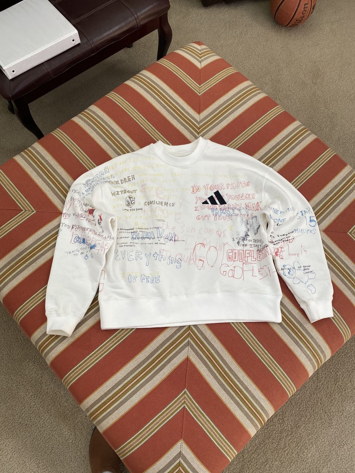 Yeezy season 5 on sale handwriting crew sweater