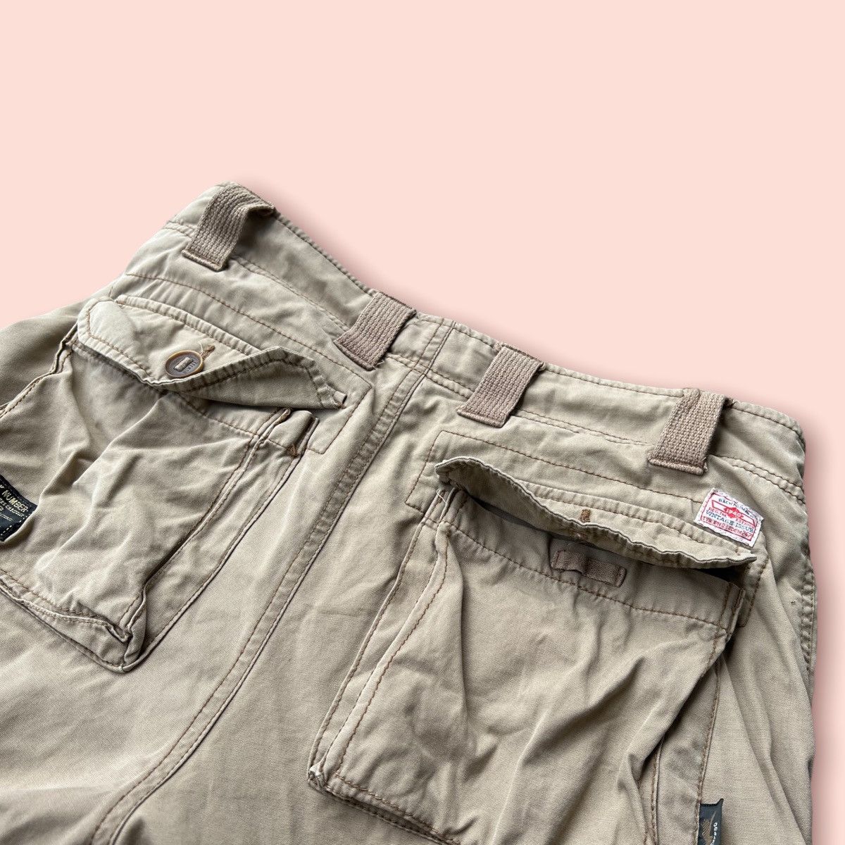Japanese Brand VINTAGE BACK NUMBER UP ARMORED EQUIPMENT CARGO SHORTS Size US 31 - 21 Thumbnail