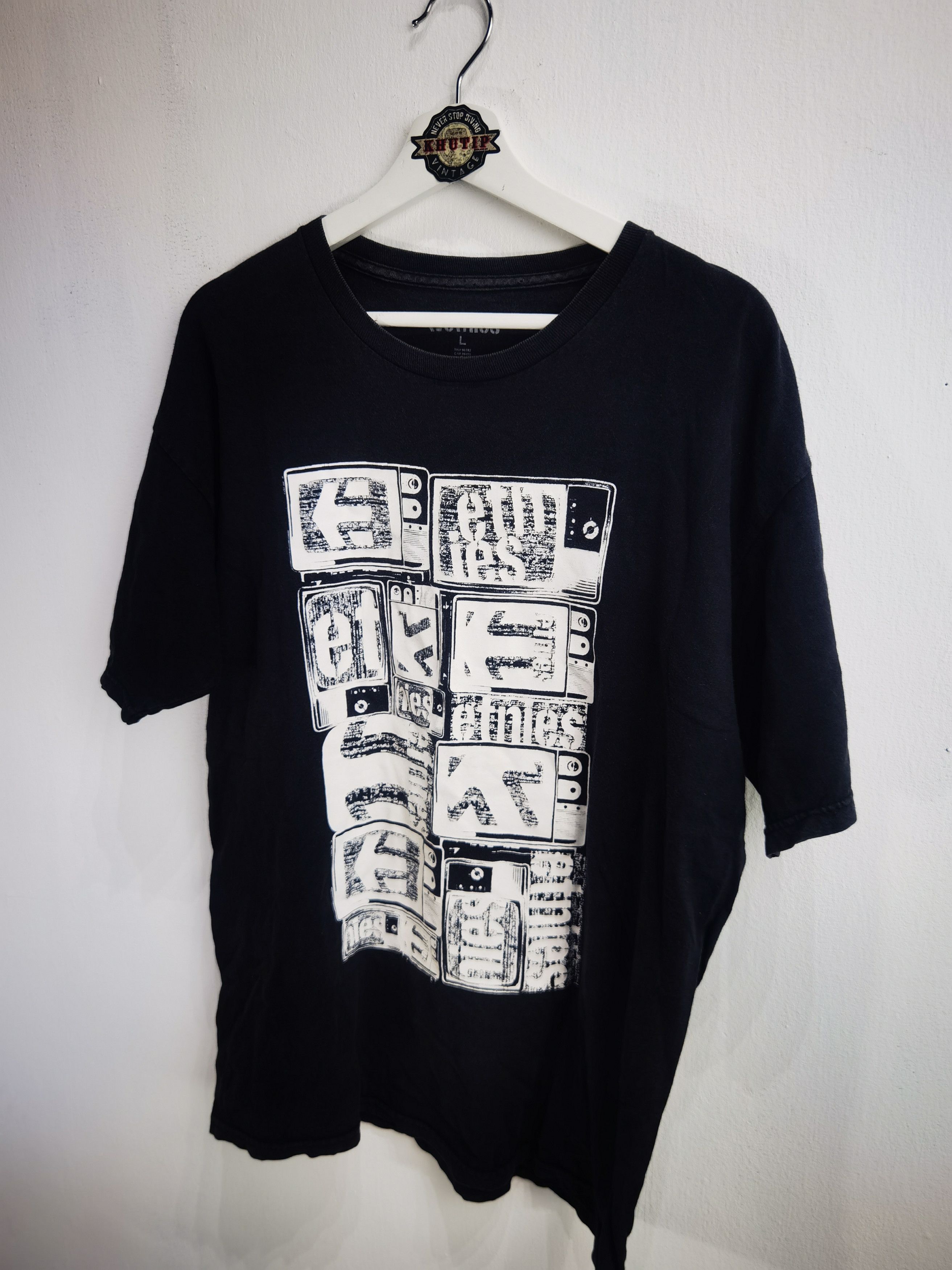 Vintage Ethnies Front Print