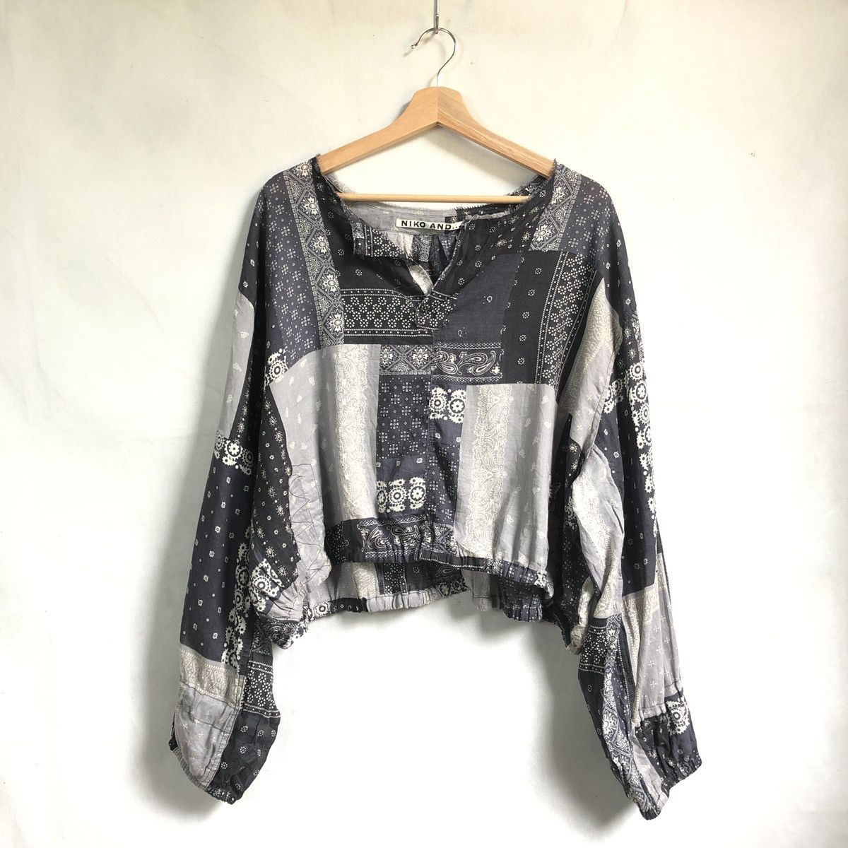 Beauty Beast × Japanese Brand Niko And Bandana Paisley Cropped Shirt Size L / US 10 / IT 46 - 2 Thumbnail