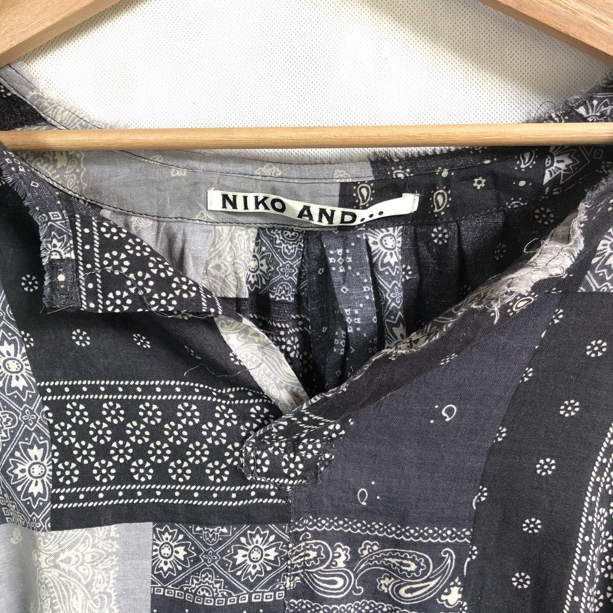 Beauty Beast × Japanese Brand Niko And Bandana Paisley Cropped Shirt Size L / US 10 / IT 46 - 6 Thumbnail