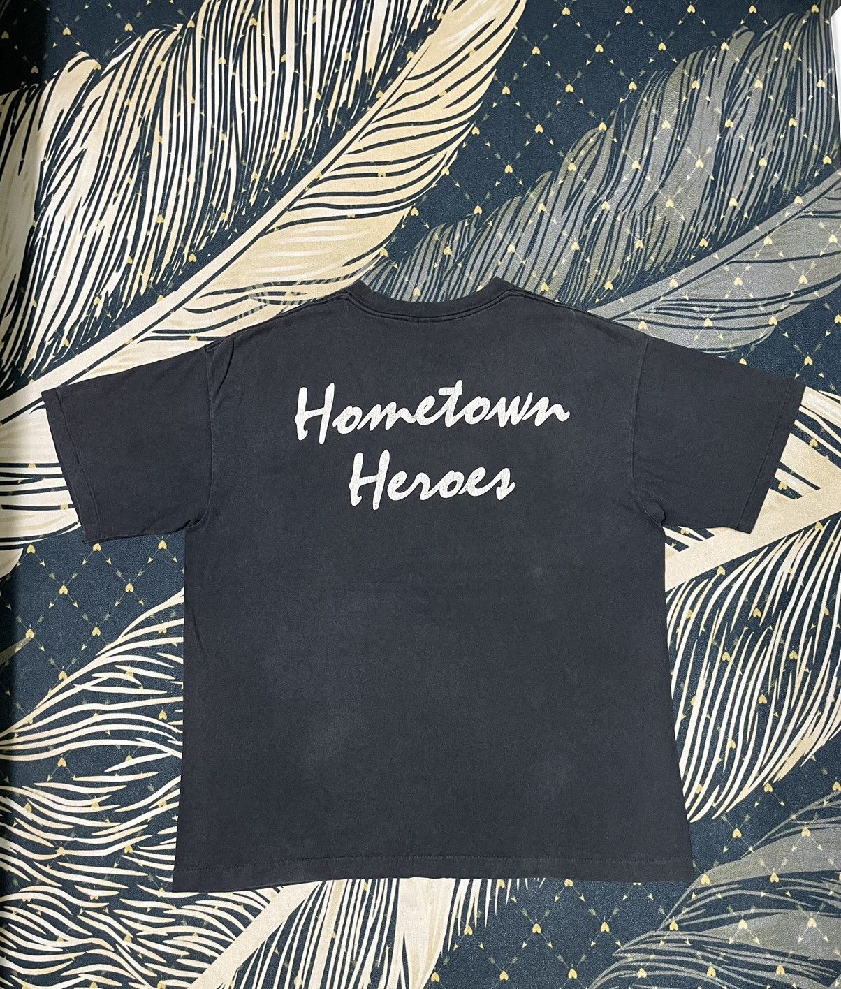 Band Tees × Vintage Vintage Paw Band Tee 1993s Hometown Heroes Size US XL / EU 56 / 4 - 7 Thumbnail
