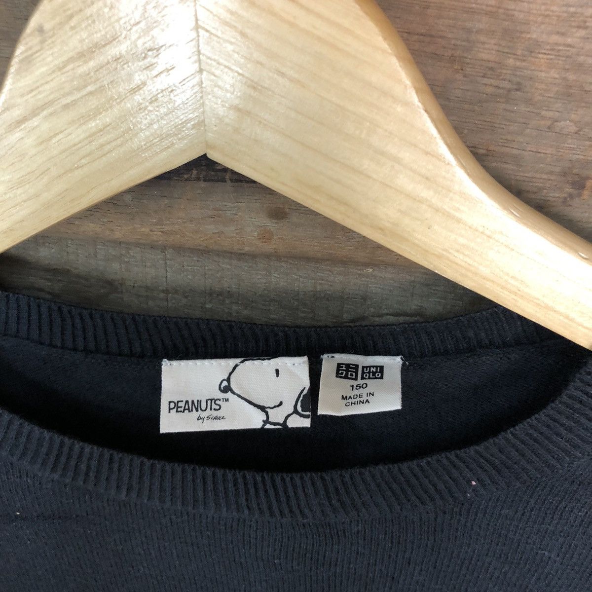 Japanese Brand × Peanuts × Uniqlo Uniqlo x Peanuts Black Knitwear sweatshirt #6817 Size US S / EU 44-46 / 1 - 7 Thumbnail