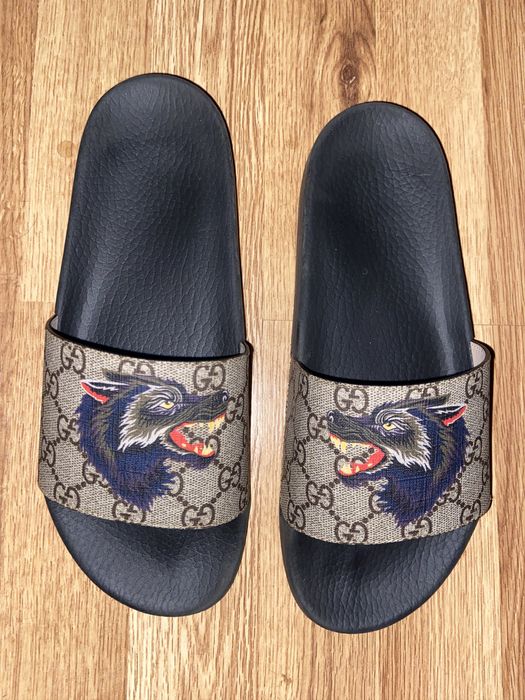 Gucci Men's GG Supreme Wolf Head Slide Sandals