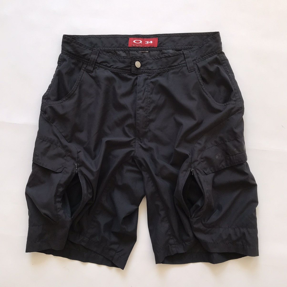 image of Oakley Shorts Black L, Men's (Size 34)