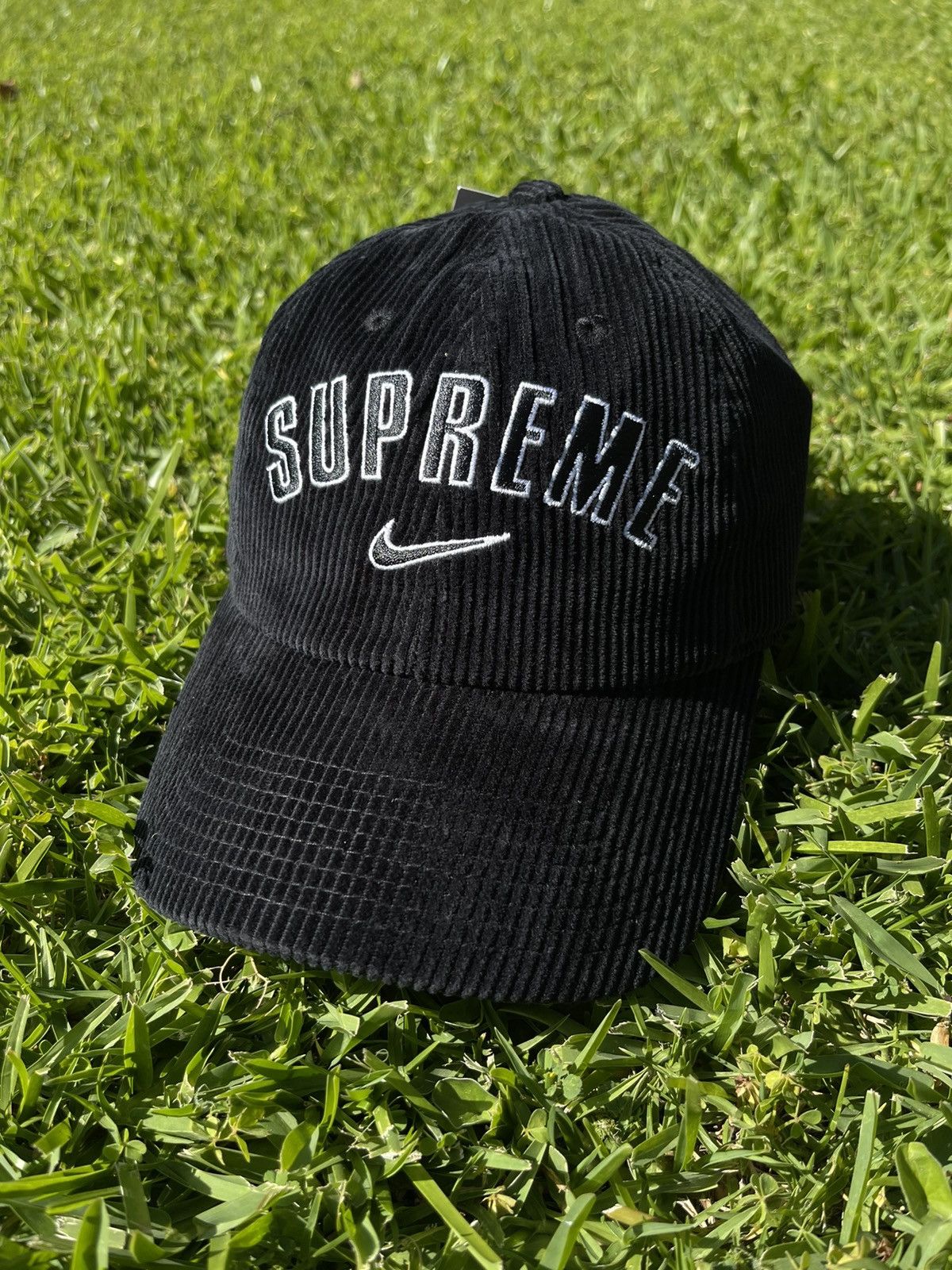 Supreme Supreme x Nike 6 Panel corduroy embroidered arc logo dad