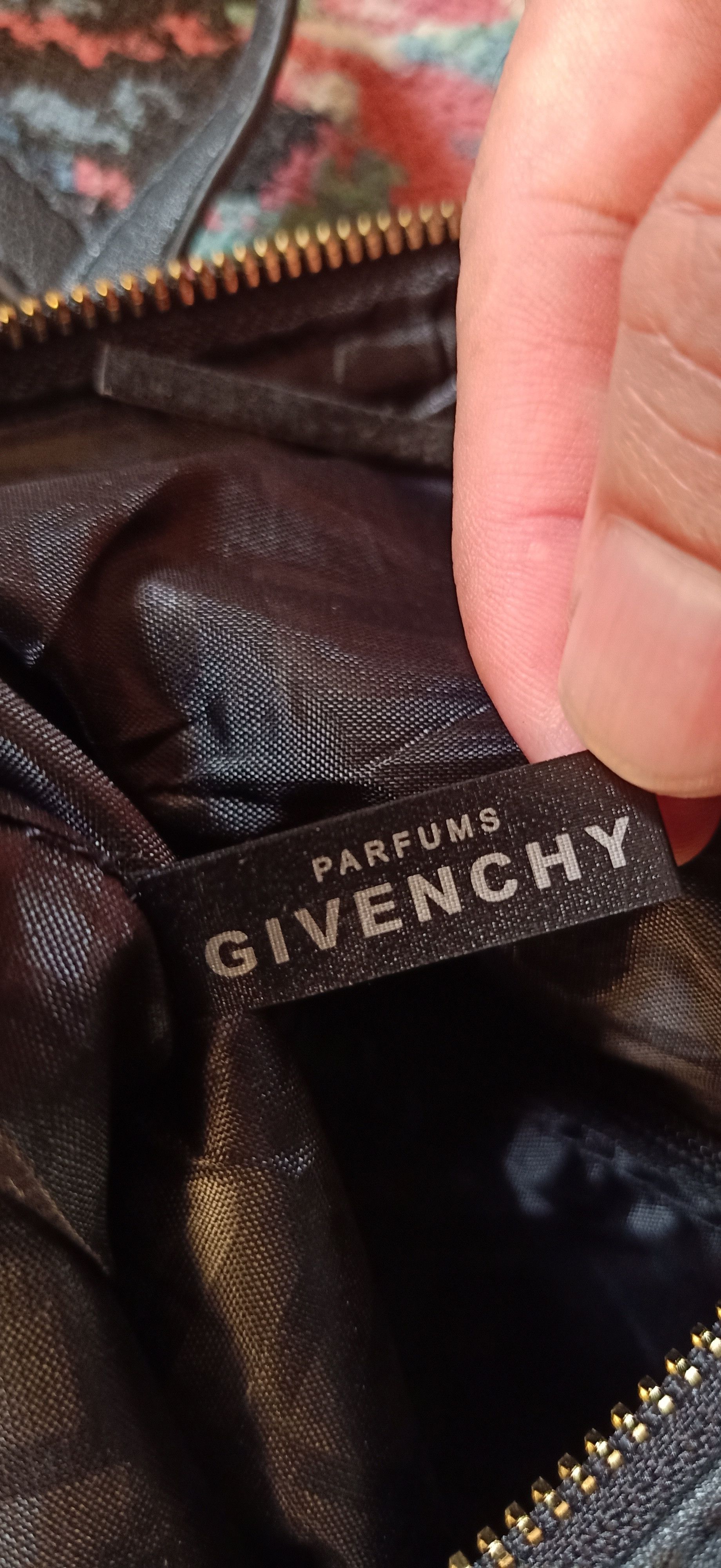 Givenchy Givenchy Parfums Sling / Clutch Bag Size ONE SIZE - 7 Thumbnail