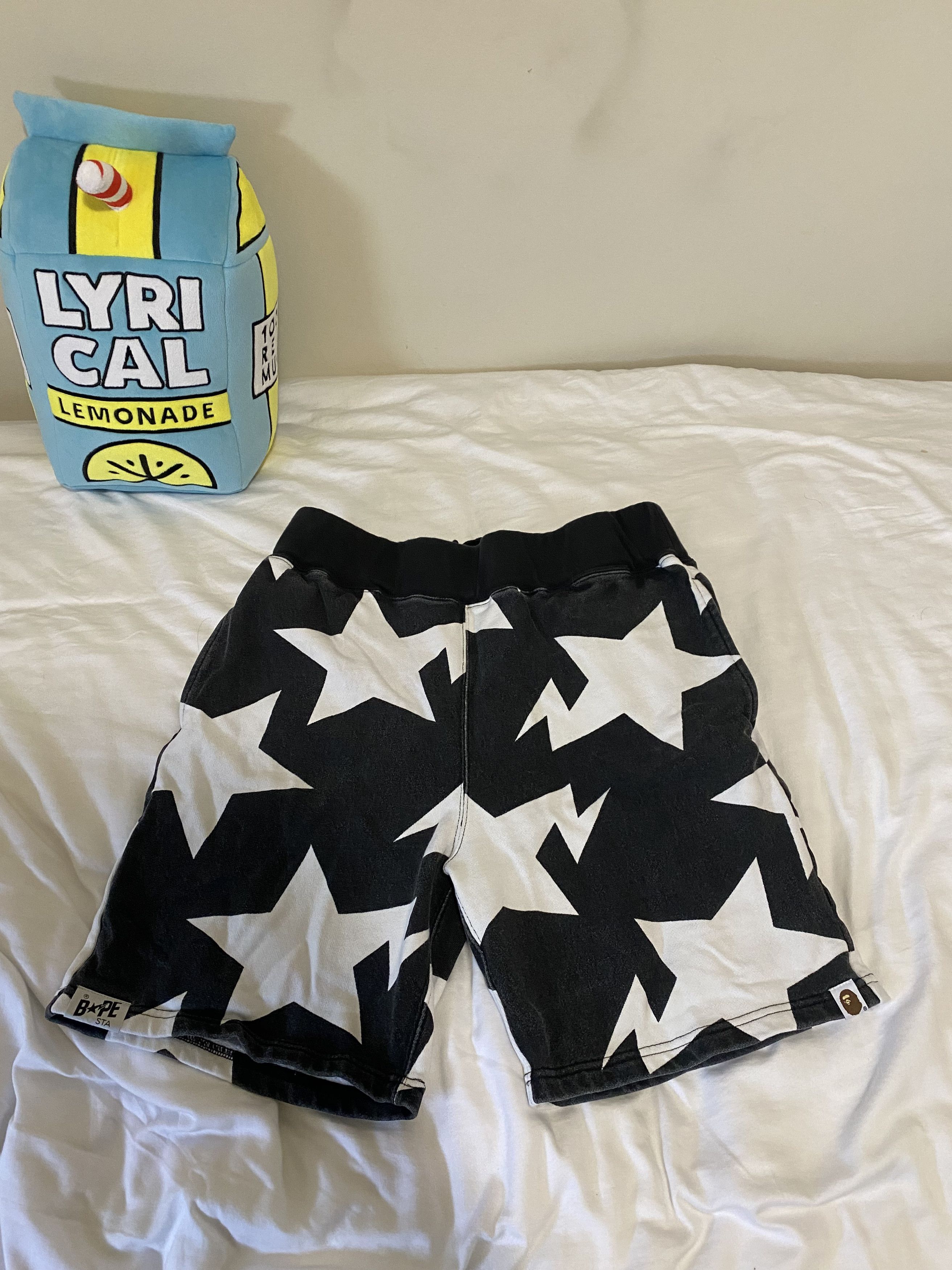 Bape BAPE STA PATTERN SWEAT SHORTS Size US 32 / EU 48 - 1 Thumbnail