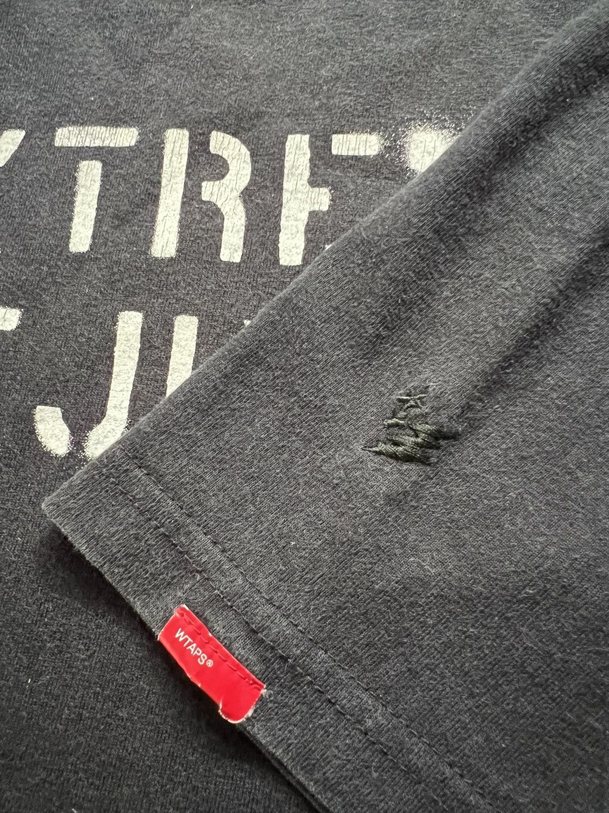 Wtaps Vtg 00’s WTAPS WT-VUA Spec 201-205 Extreme Prejudice Size US L / EU 52-54 / 3 - 6 Thumbnail