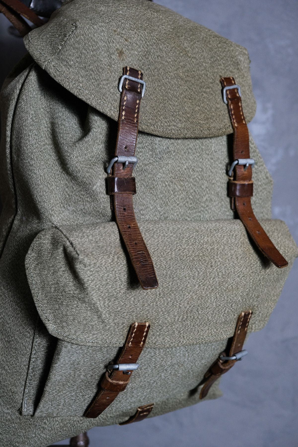 Vintage 50s Swiss Army Salt and Pepper Backpack | Grailed