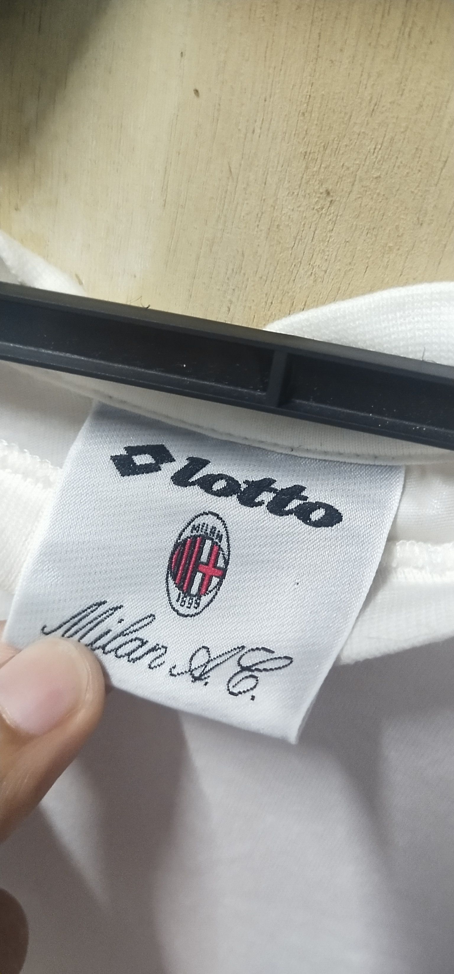 Lotto Sport Final drop Vintage 90s Lotto Milan Tshirt Size US L / EU 52-54 / 3 - 4 Thumbnail