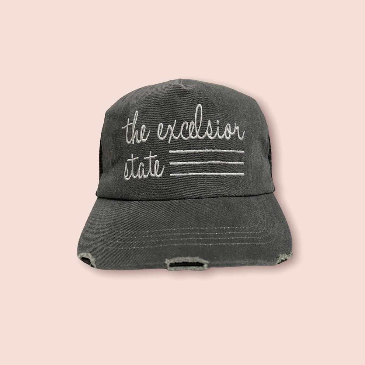 Japanese Brand BASIQUENTI DISTRESSED DENIM TRUCKER SNAPBACK Size ONE SIZE - 2 Thumbnail