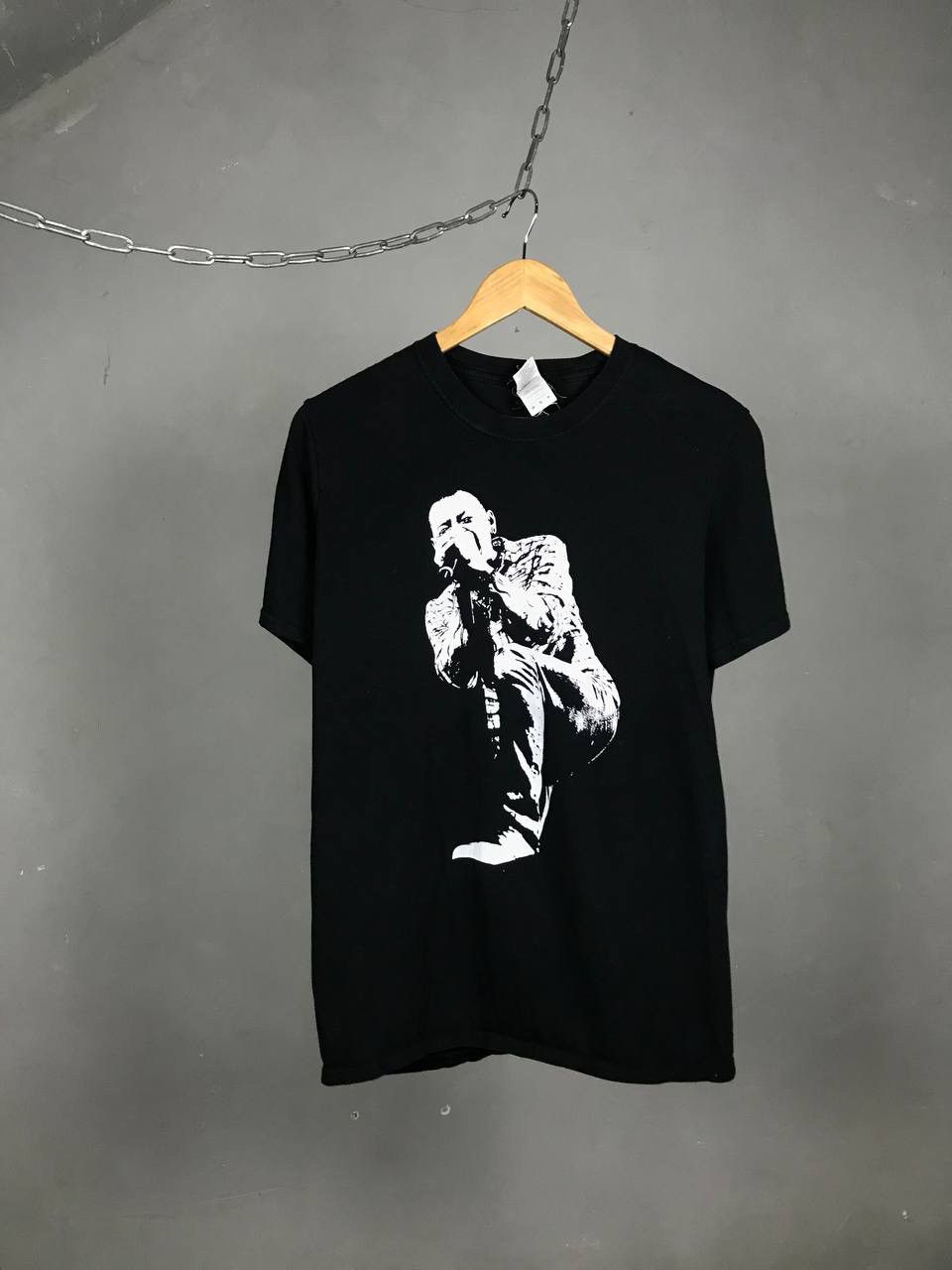 Band Tees Linkin Park Chester Bennington vintage rock band tee Size US S / EU 44-46 / 1 - 1 Thumbnail