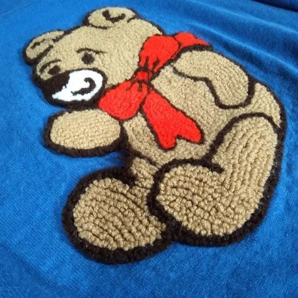 Vintage Vintage Teddy Bear Ribbon Embroidered Crewneck Sweatshirt, Size US L / EU 52-54 / 3 - 7 Thumbnail