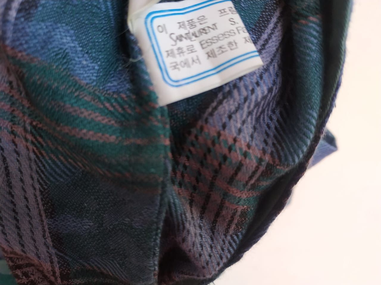 Yves Saint Laurent 90's Yves Saint Laurent Cardigan Size US L / EU 52-54 / 3 - 6 Thumbnail