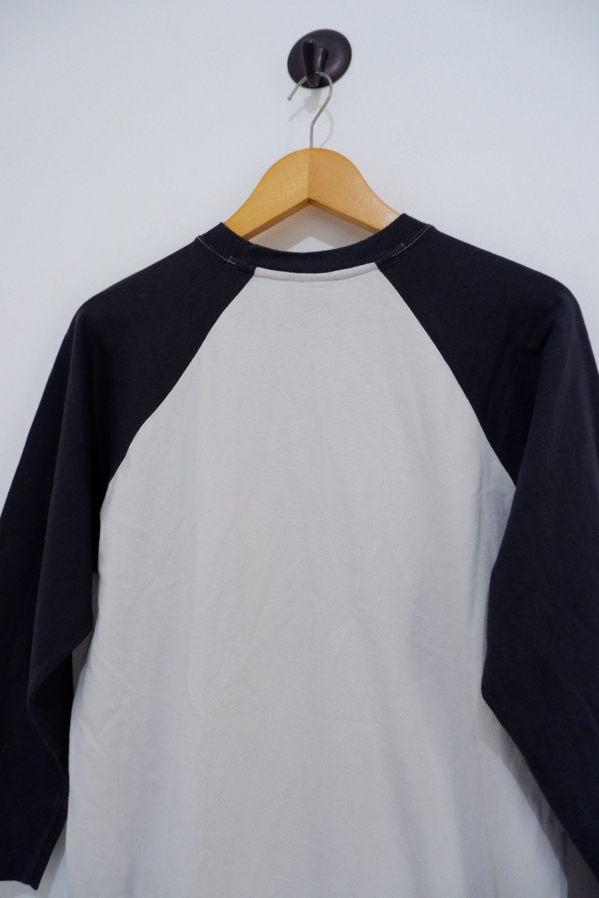 Japanese Brand Vintage 2001 Neighborhood Raglan T shirt Size US M / EU 48-50 / 2 - 6 Thumbnail