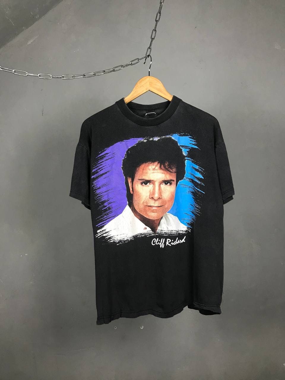 Band Tees Cliff Richard 1994 vintage rock band tour tee Size US L / EU 52-54 / 3 - 1 Thumbnail