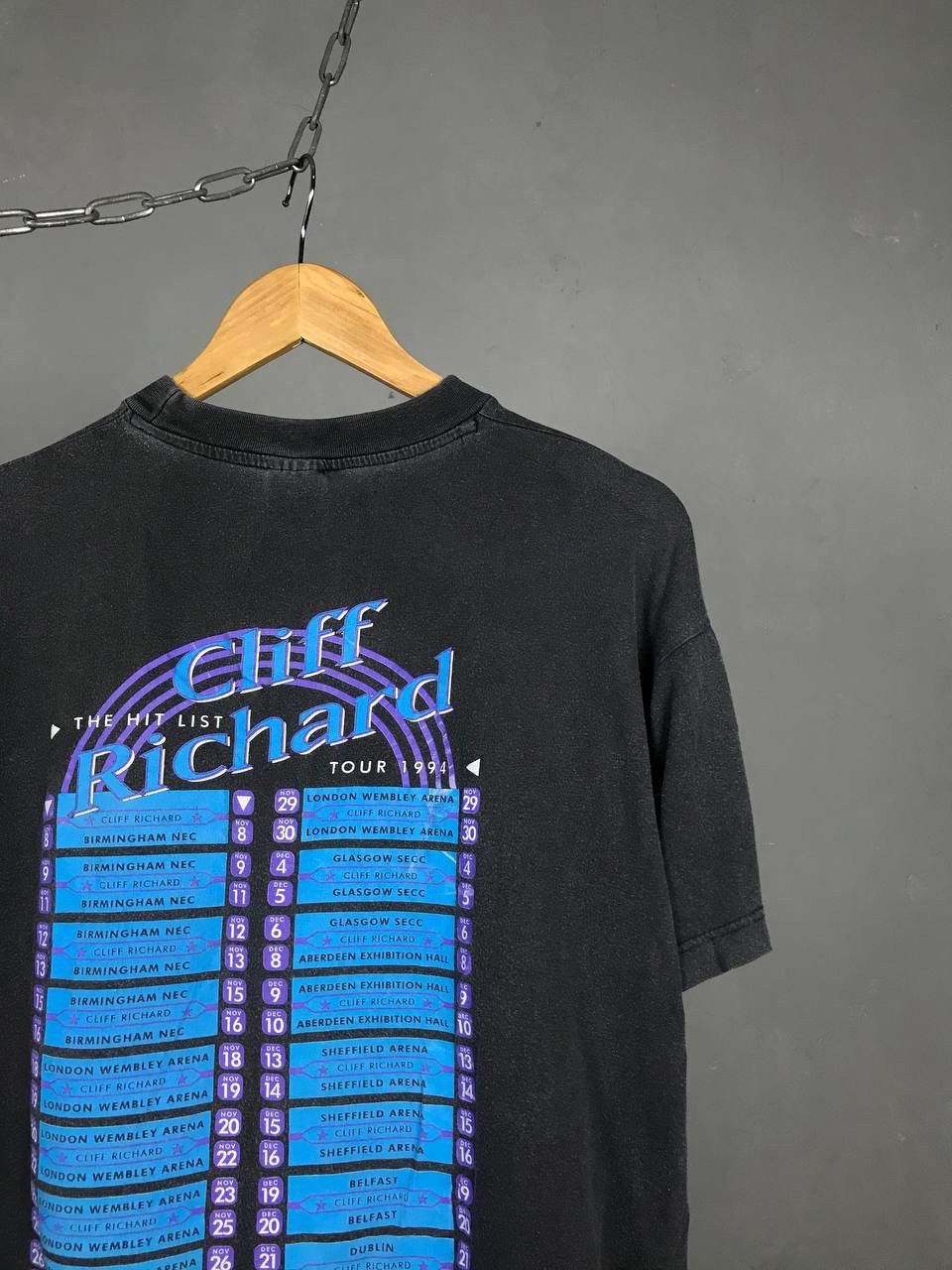 Band Tees Cliff Richard 1994 vintage rock band tour tee Size US L / EU 52-54 / 3 - 9 Thumbnail